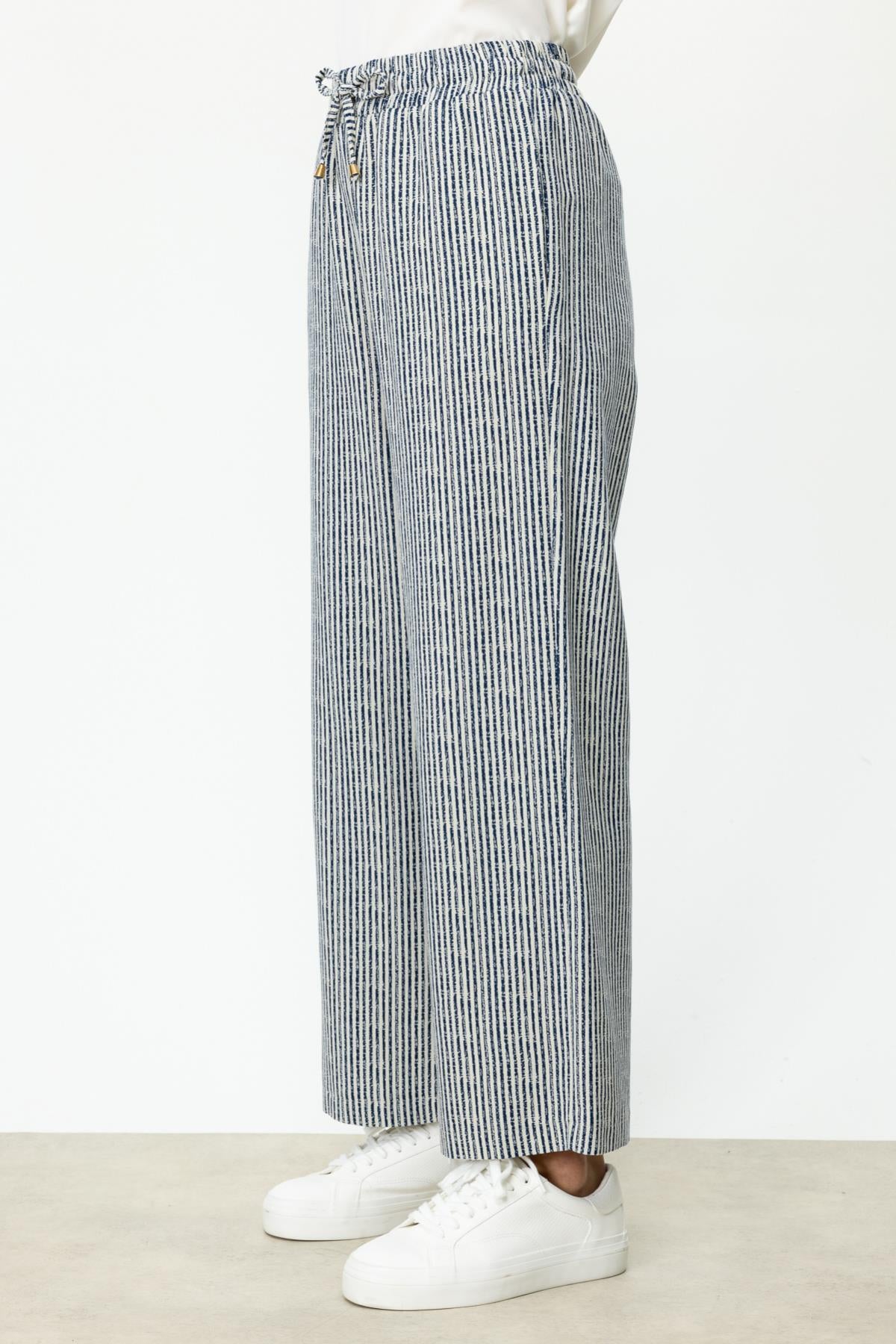 Striped Patterned Elastic Waist Wide Leg Trousers