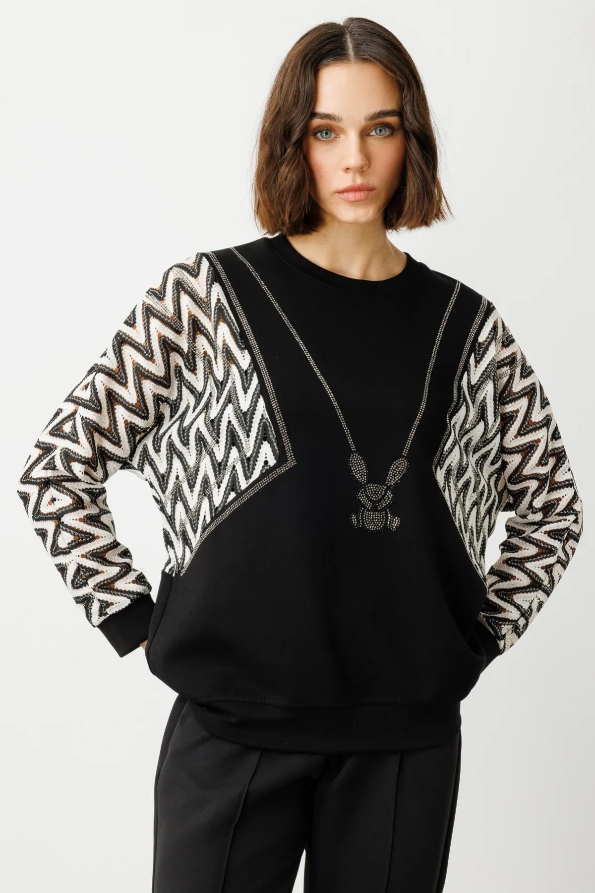 Zigzag Patterned Stone Blouse