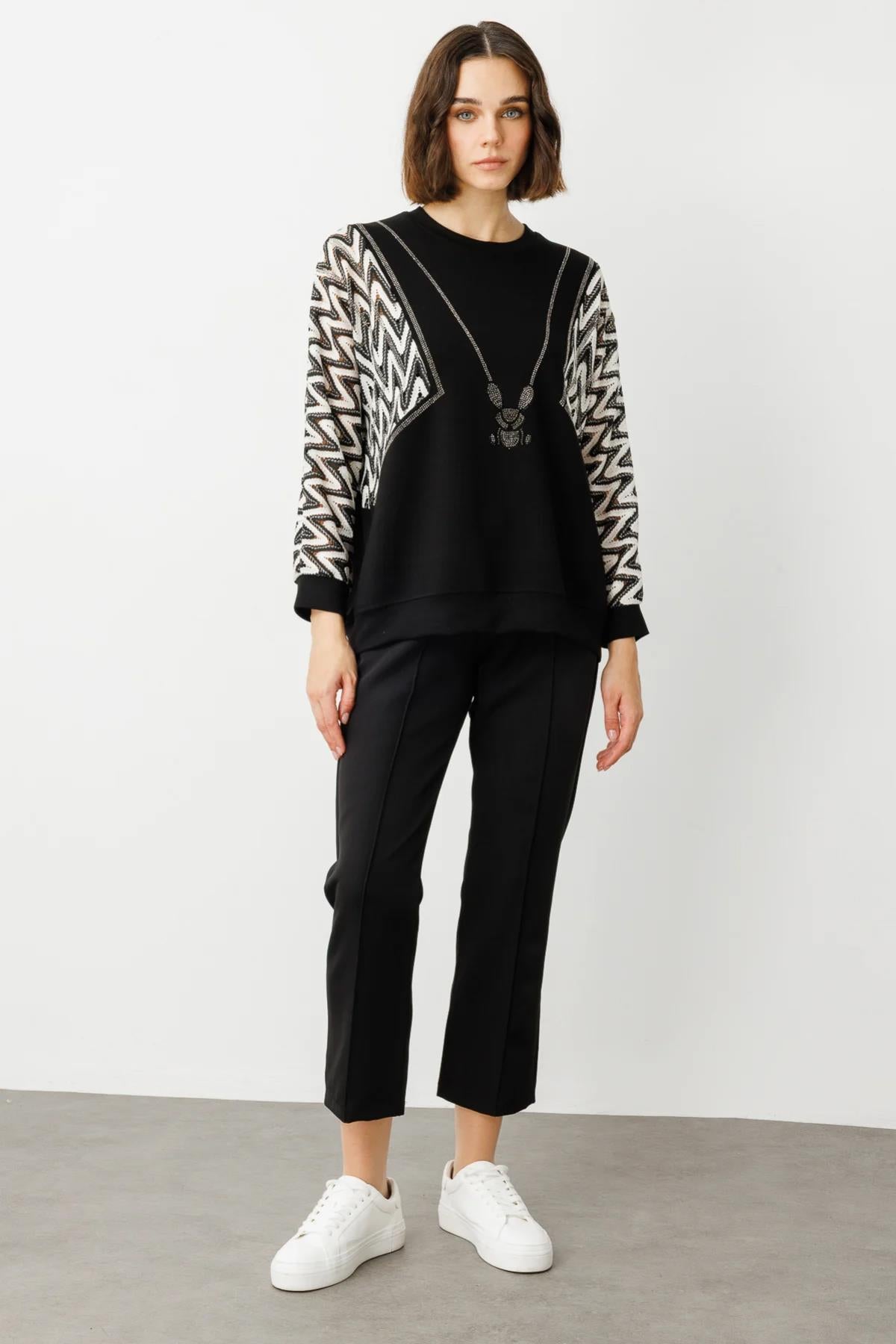 Zigzag Patterned Stone Blouse