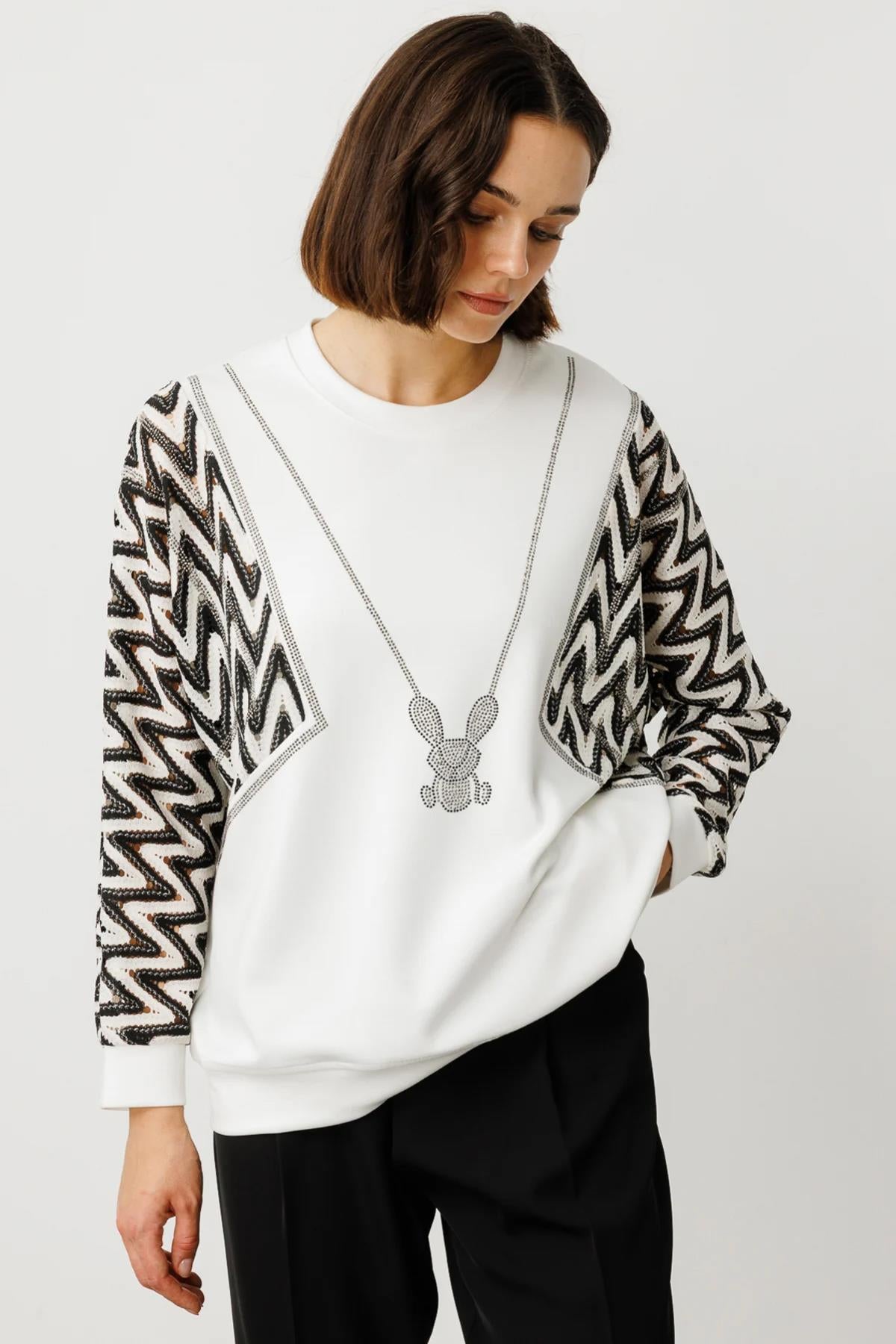 Zigzag Patterned Stone Blouse