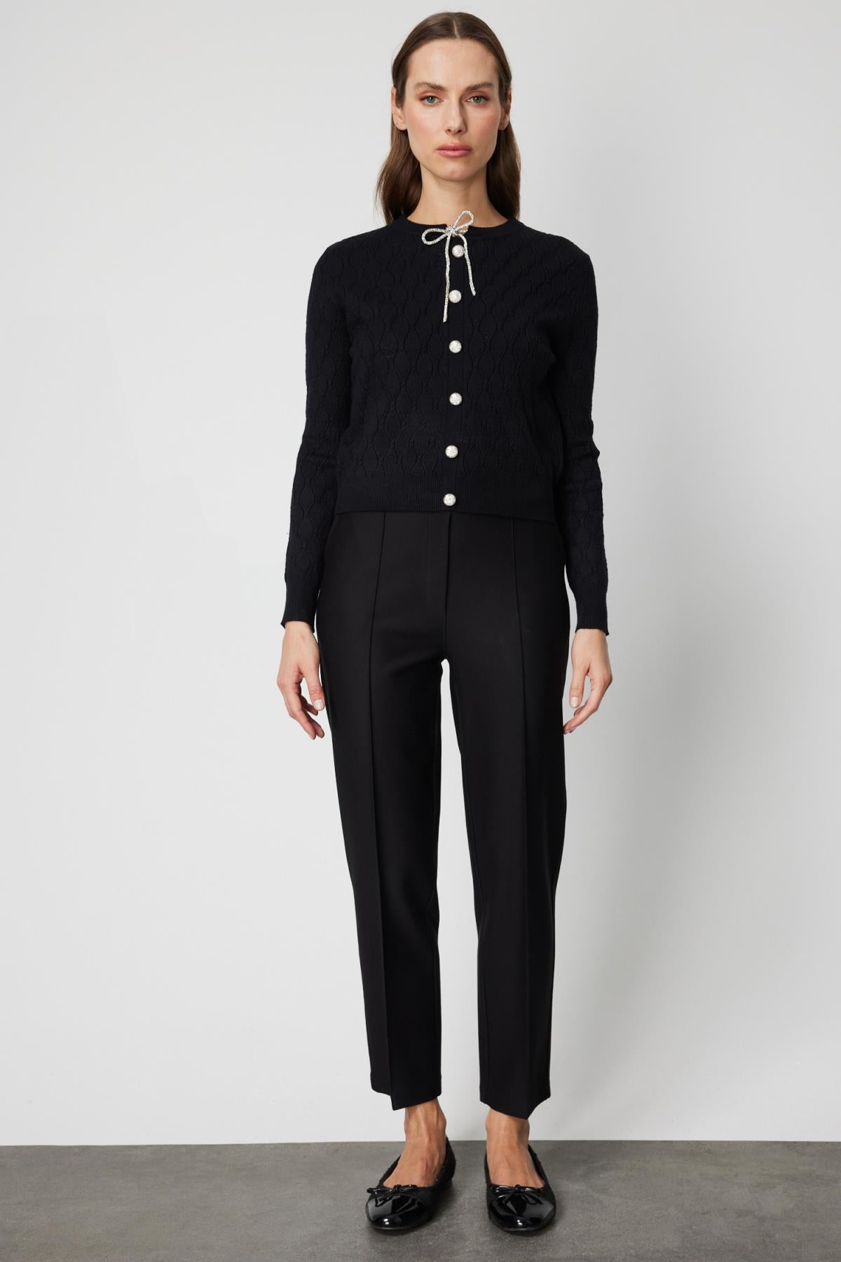 Süs Düğmeli Desenli Triko Kazak