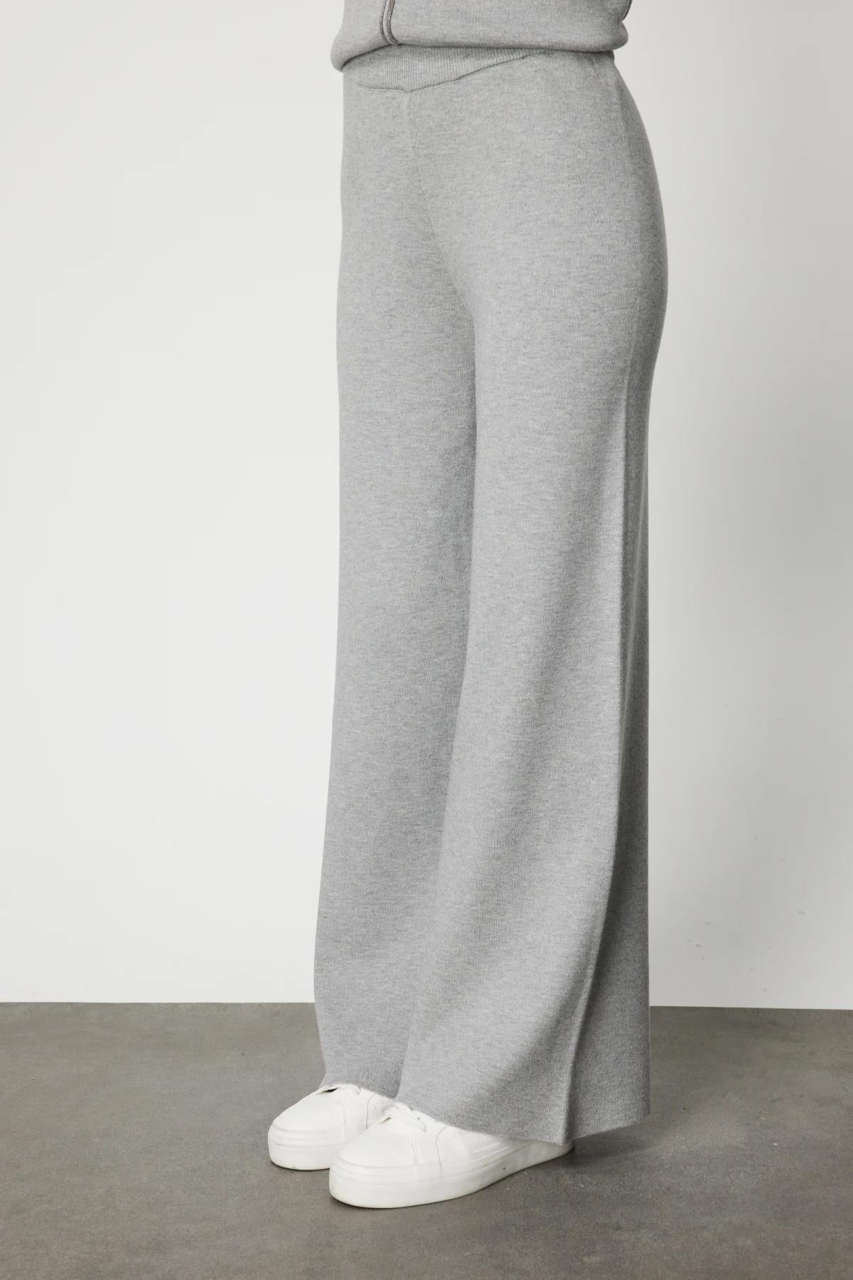 Beli Lastikli Bol Paça Triko Pantolon