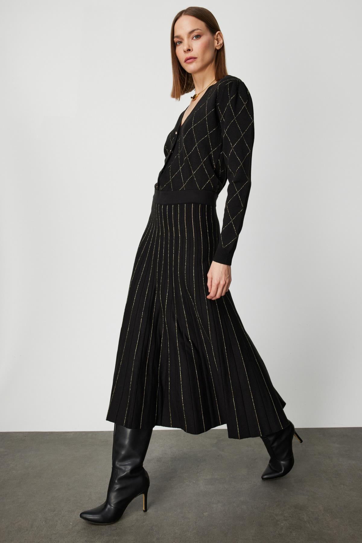 Çizgi Desenli Pileli Midi Etek