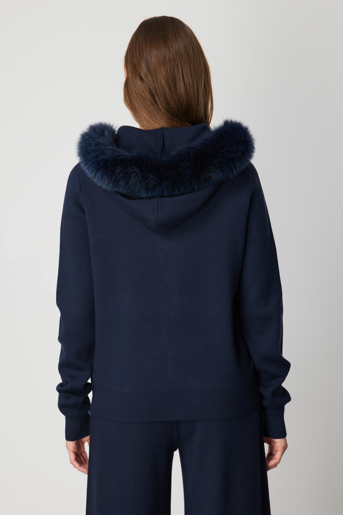 Yakası Kürklü Fermuarlı Triko Hırka