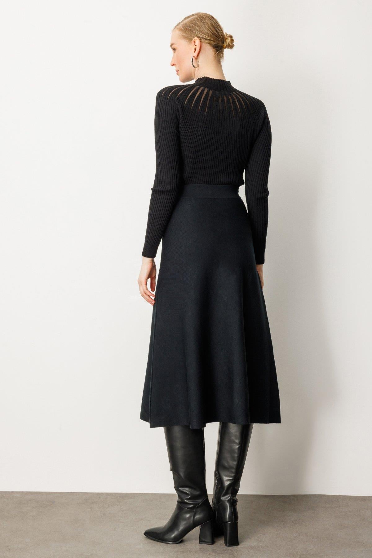High Waist Flounced Midi Length Knit Skirt