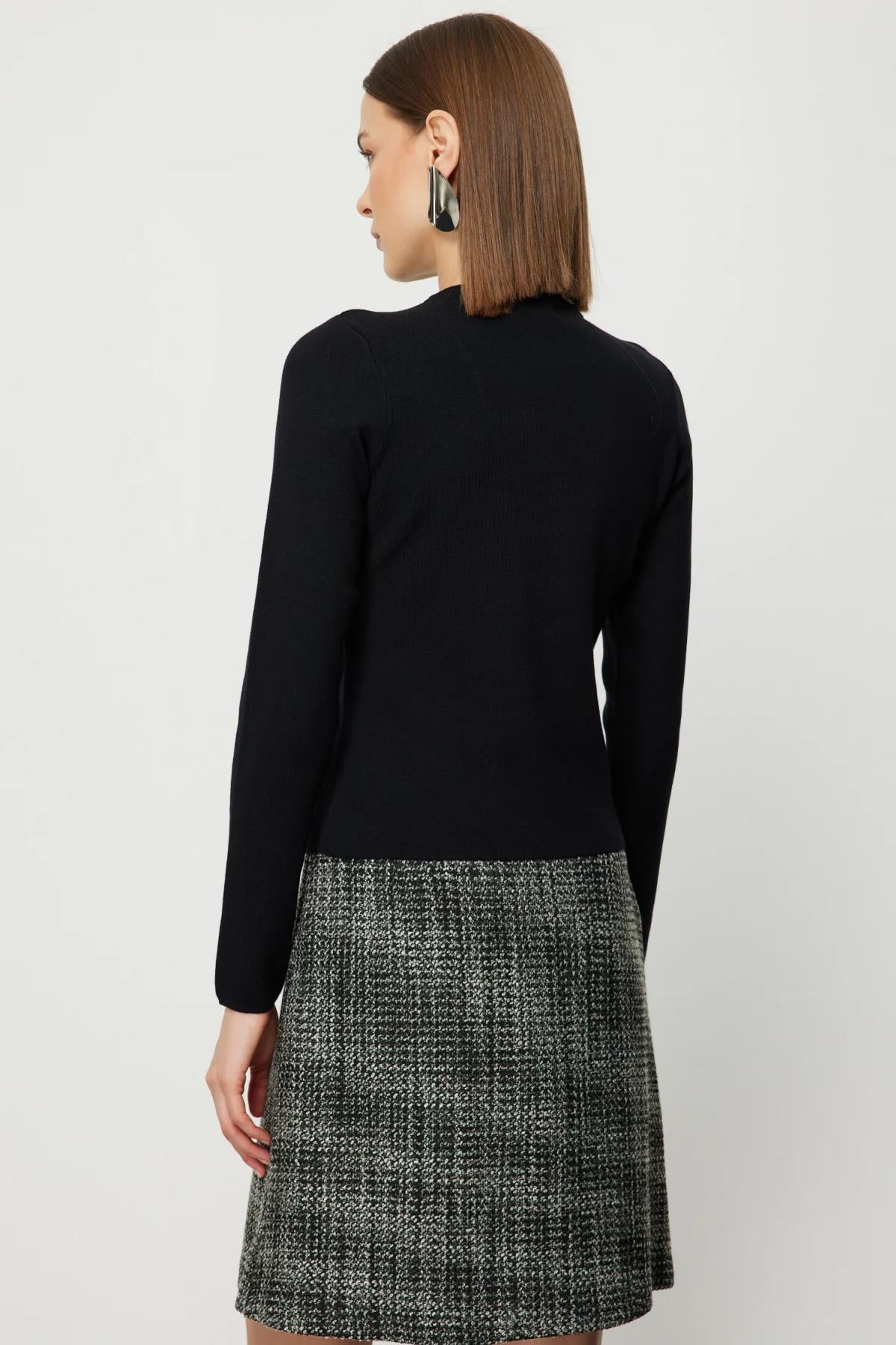 Drape Detaylı Düğmeli Triko Kazak