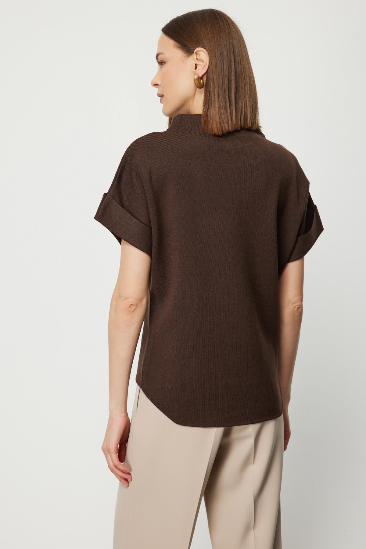 Aksesuar Detaylı Kısa Kollu Triko Kazak