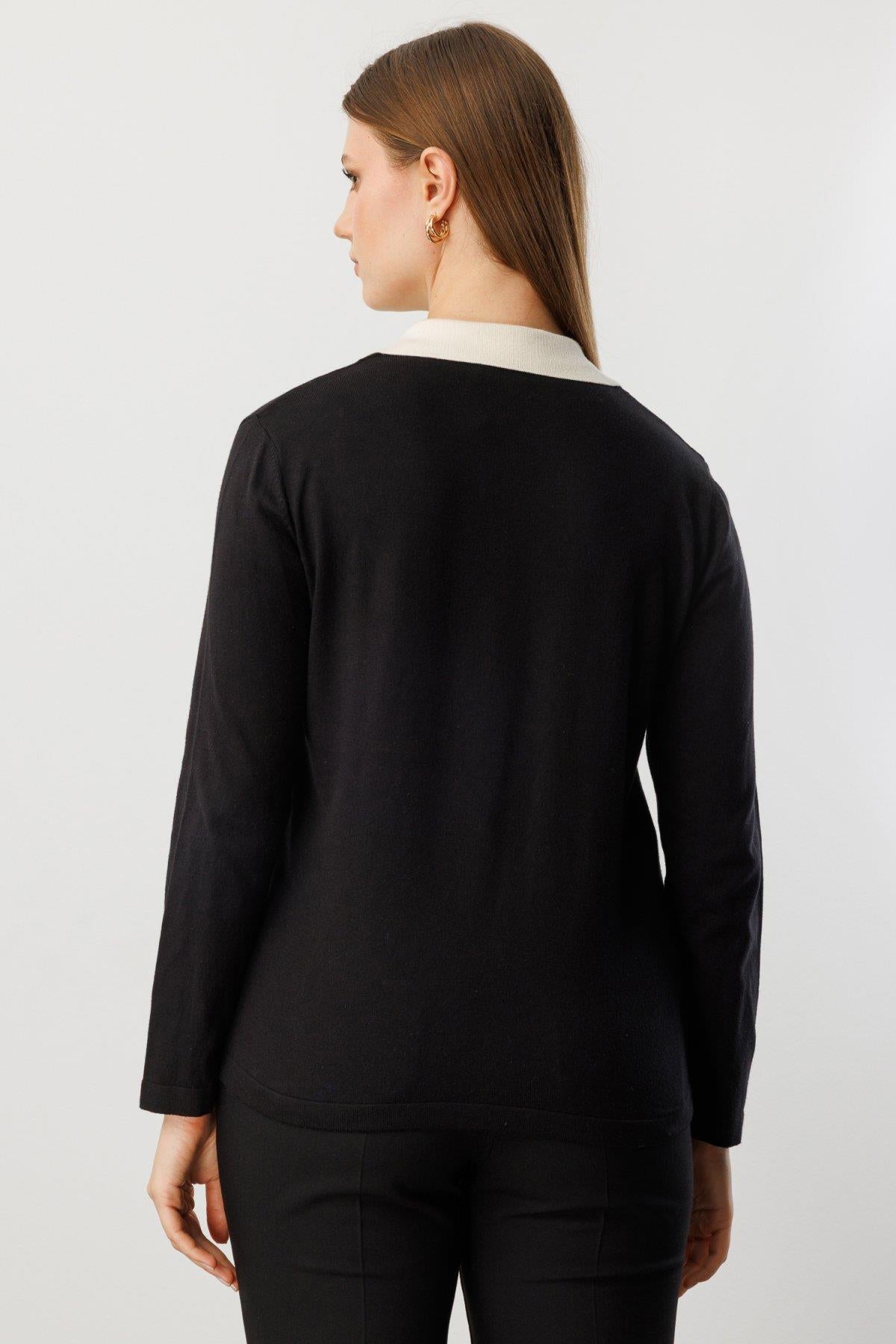 Gömlek Yaka Süs Düğmeli Triko Kazak