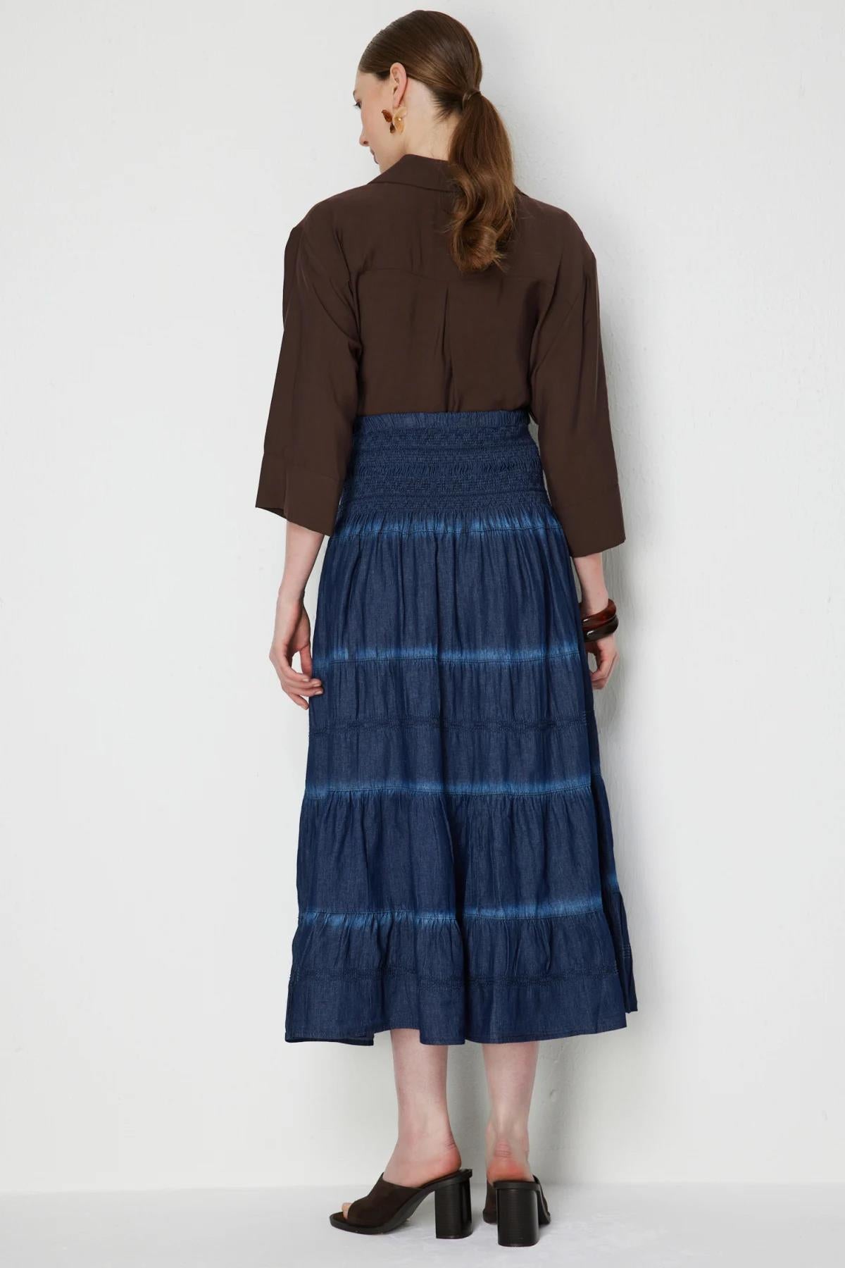 Skirt with a Corset-Look Waist
