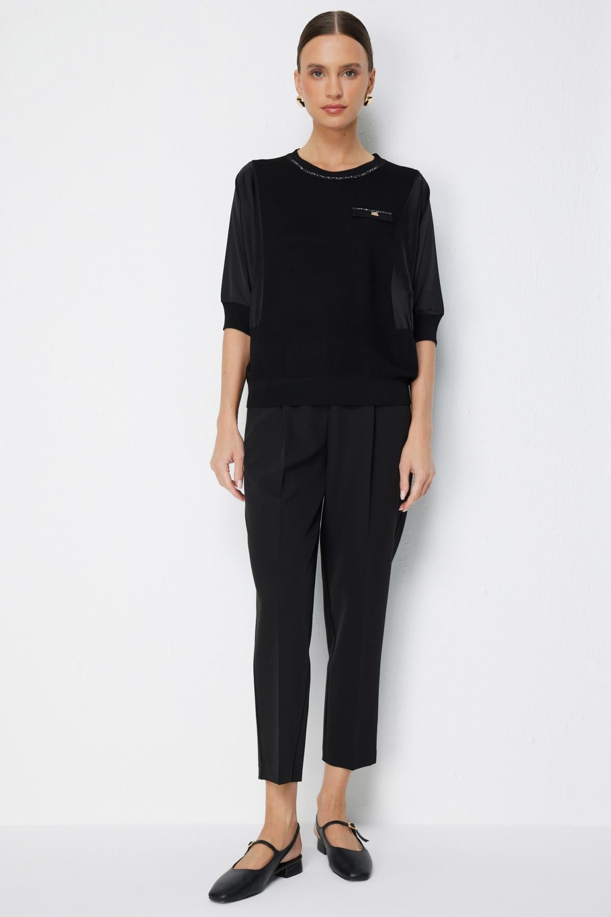 Blouse with Embellished Collar