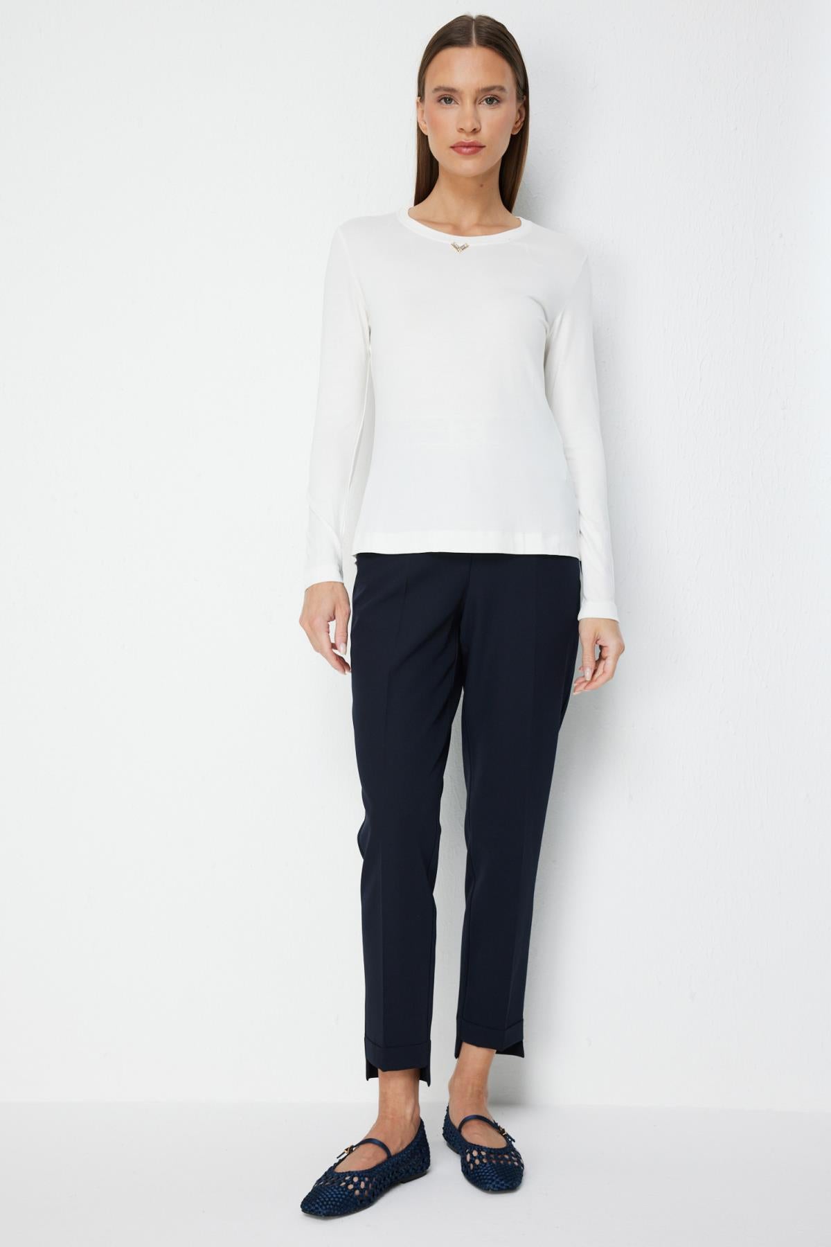 Crew Neck Basic Blouse with Metal Accessories