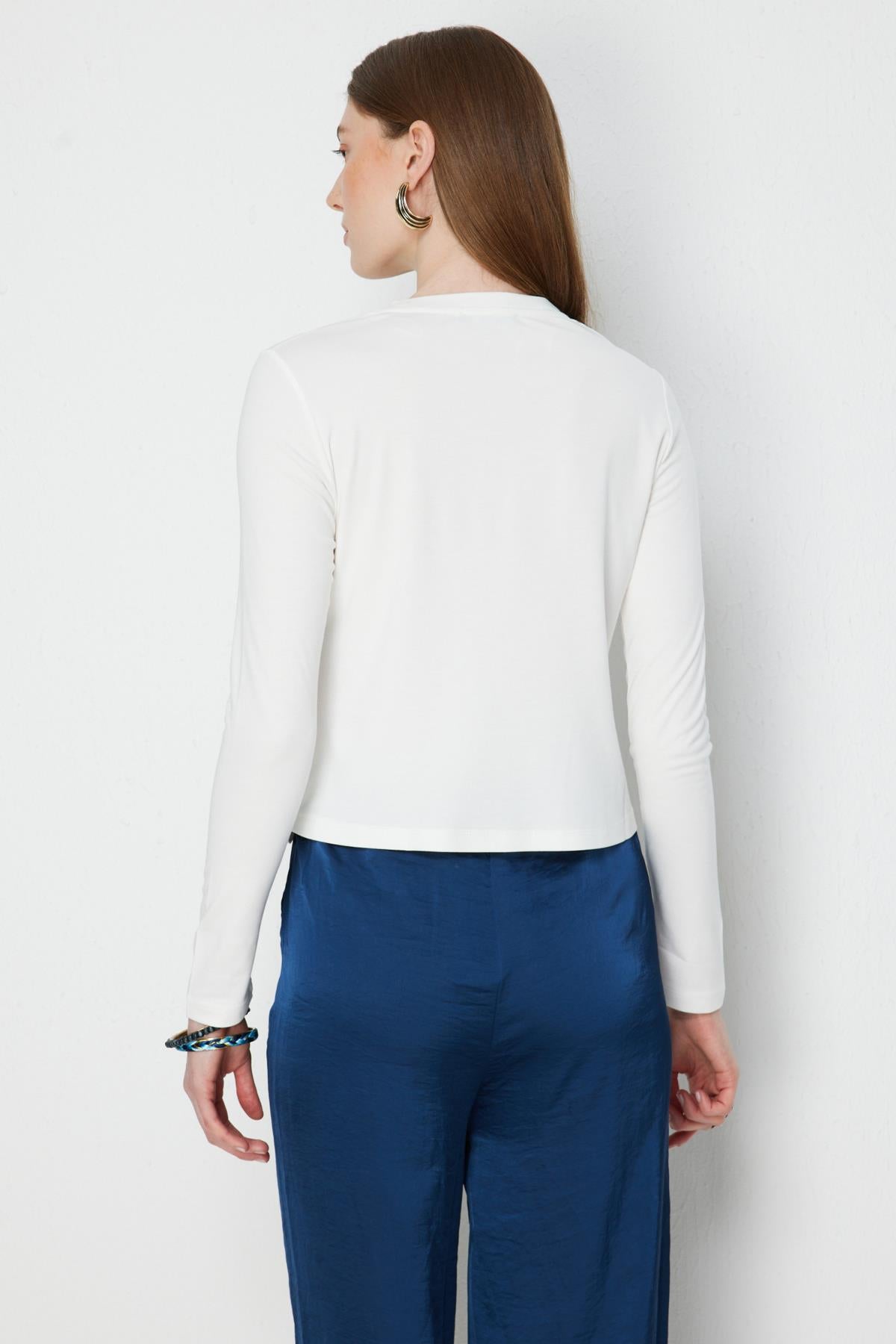 Yan Büzgülü Uzun Kollu Bluz