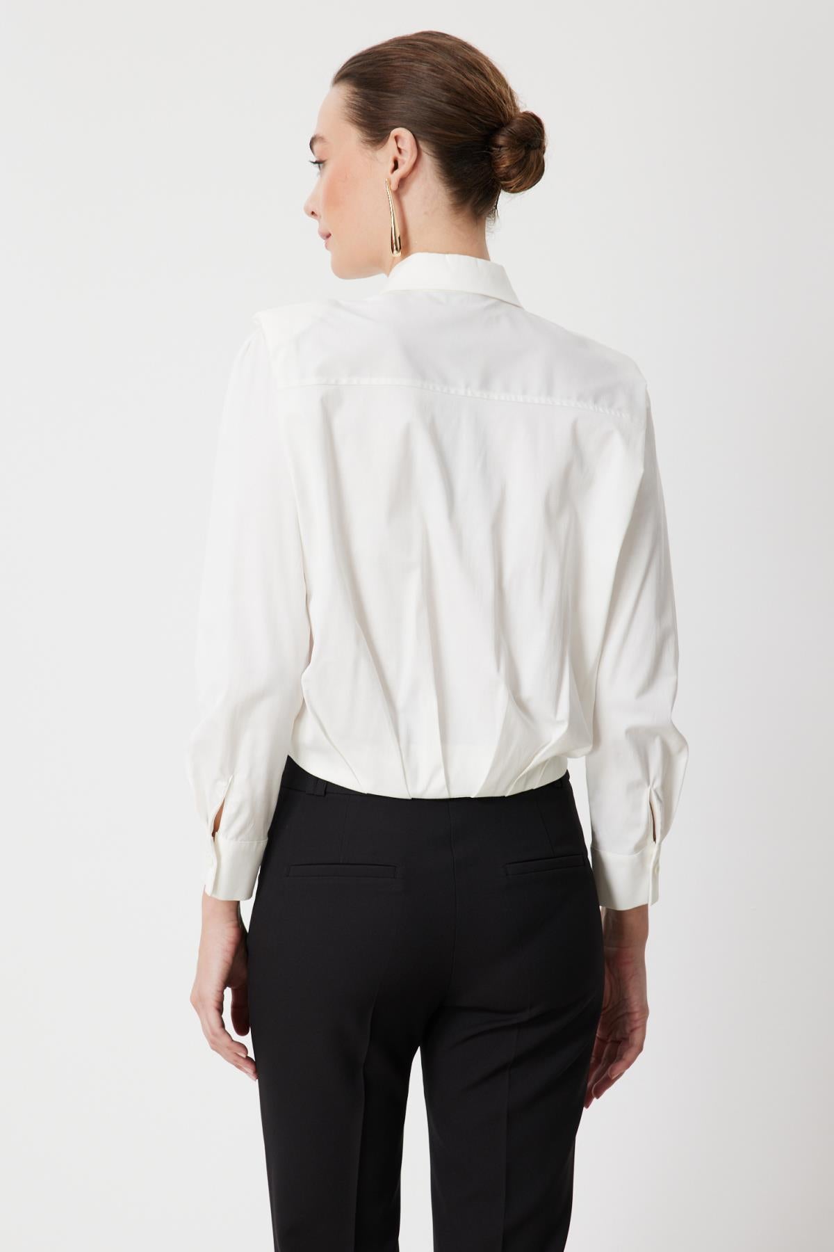 Vatkalı Beli Pileli Gömlek