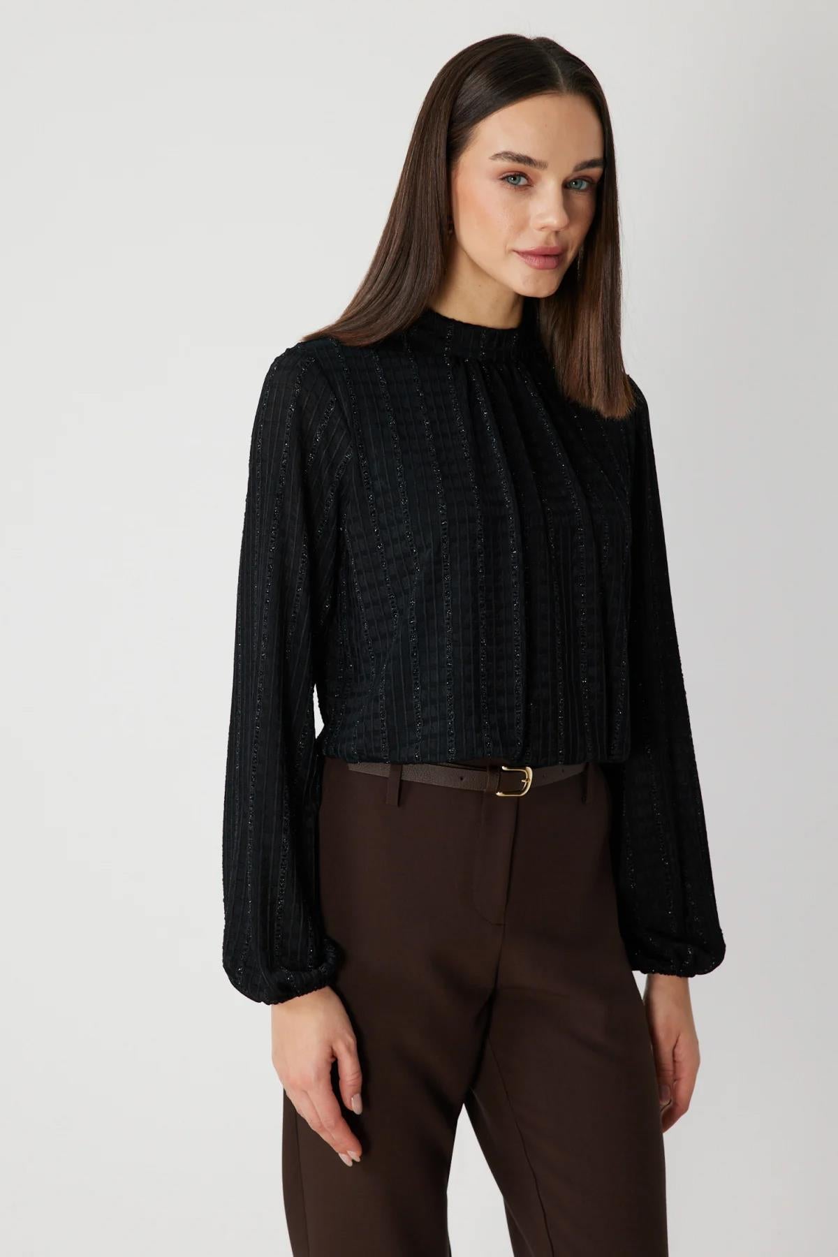 Kendinden Desenli Balon Kol Bluz