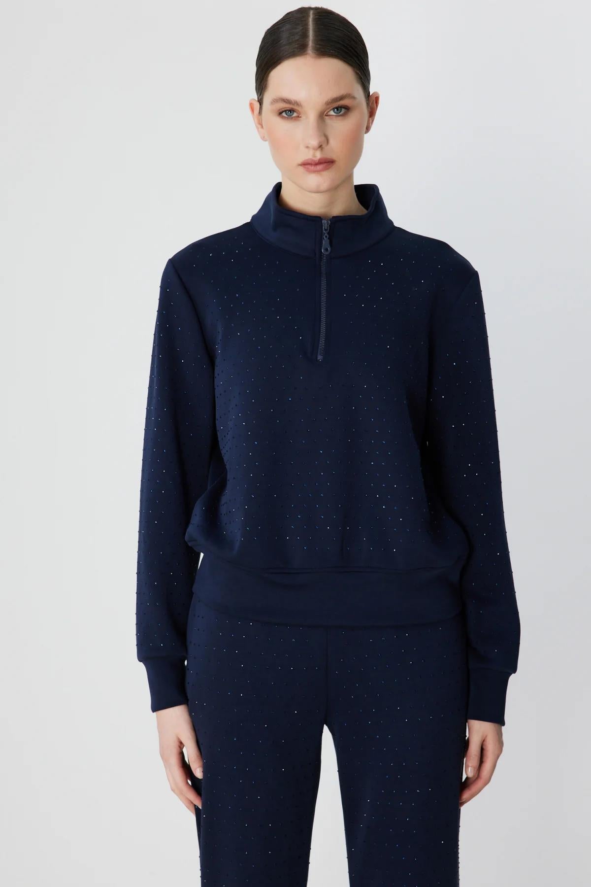 Yakası Fermuarlı Taşlı Eşofman Üstü