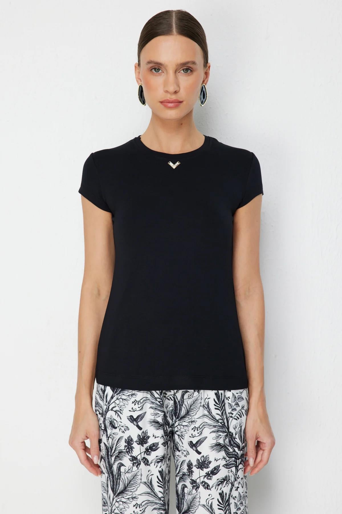 Crew Neck Short Sleeve Blouse
