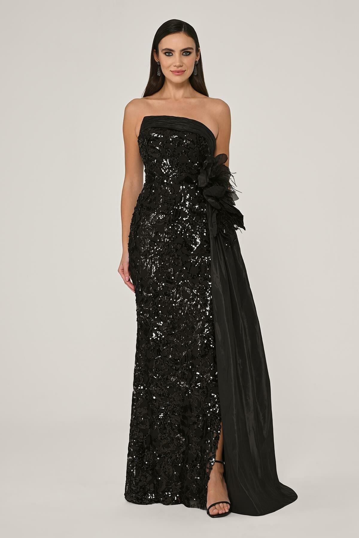 Straplez Çiçek Aksesuarlı Payet Uzun Elbise - Eser Giyim