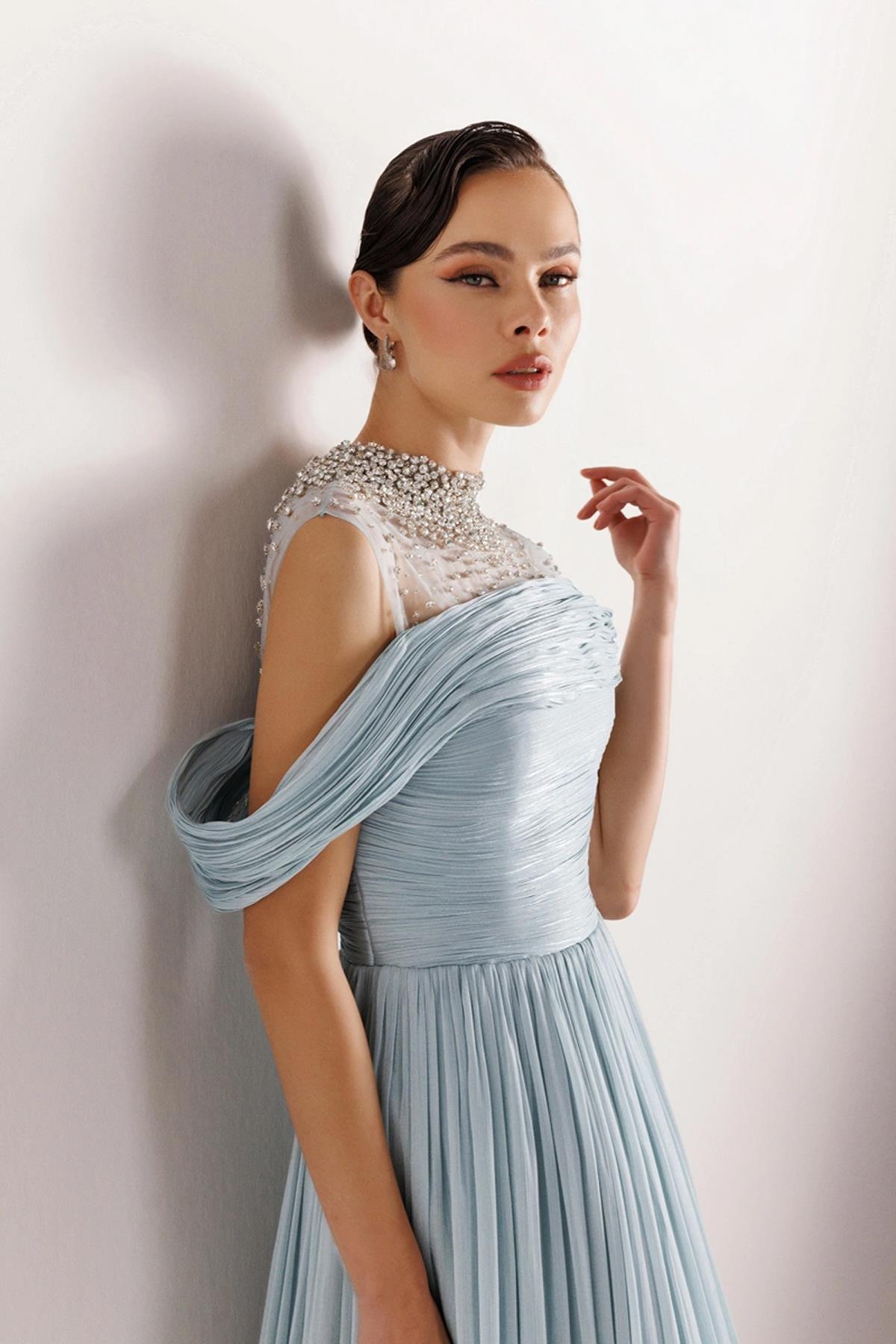 Strapless Look Pleated Puffy Dress