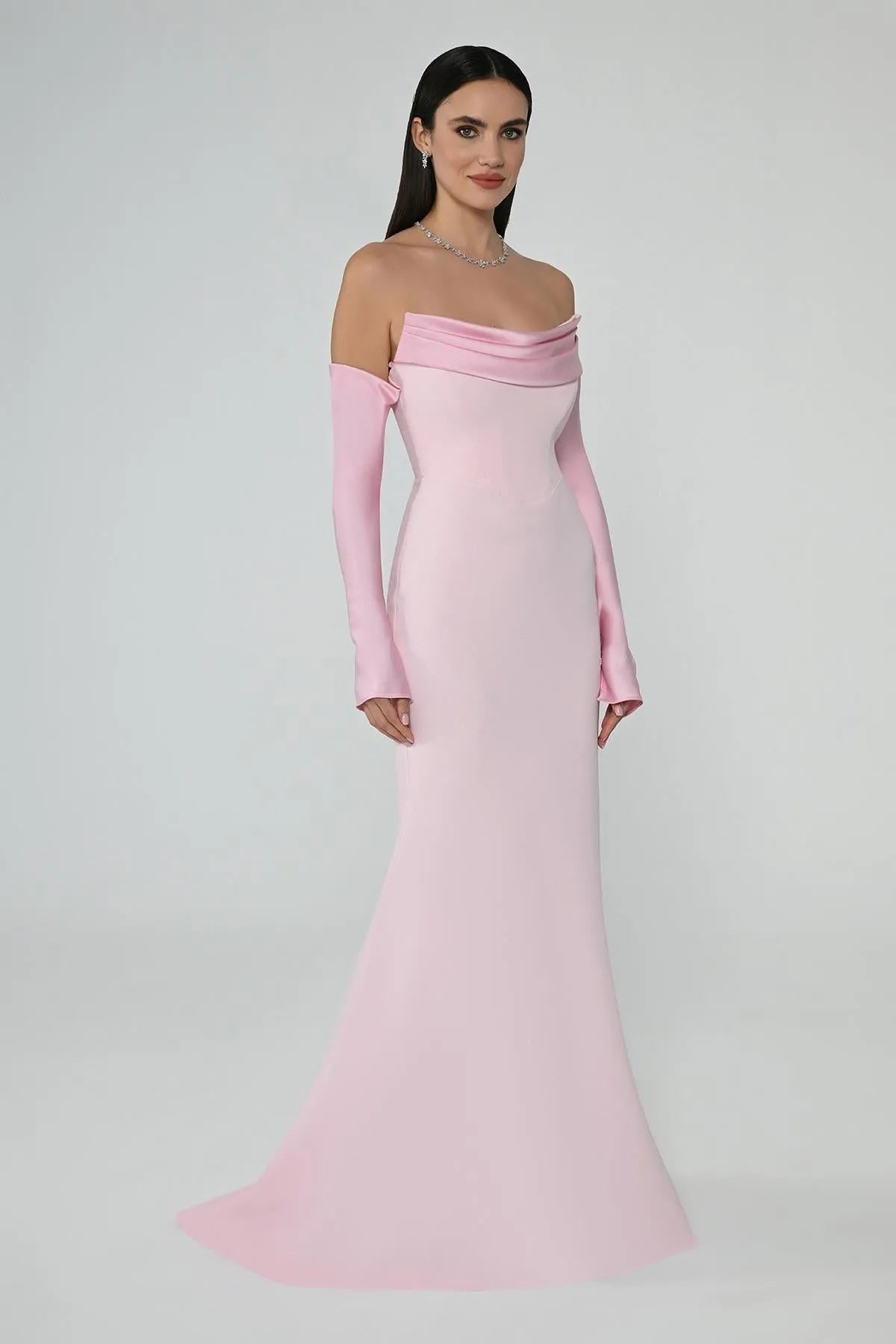 فستان سهرة حورية البحر بأكمام منخفضة بدون حمالات