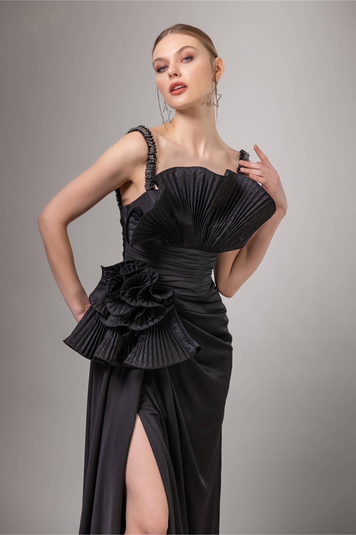 Taş Askılı Yelpaze ve Gül Detaylı Elbise - Eser Giyim