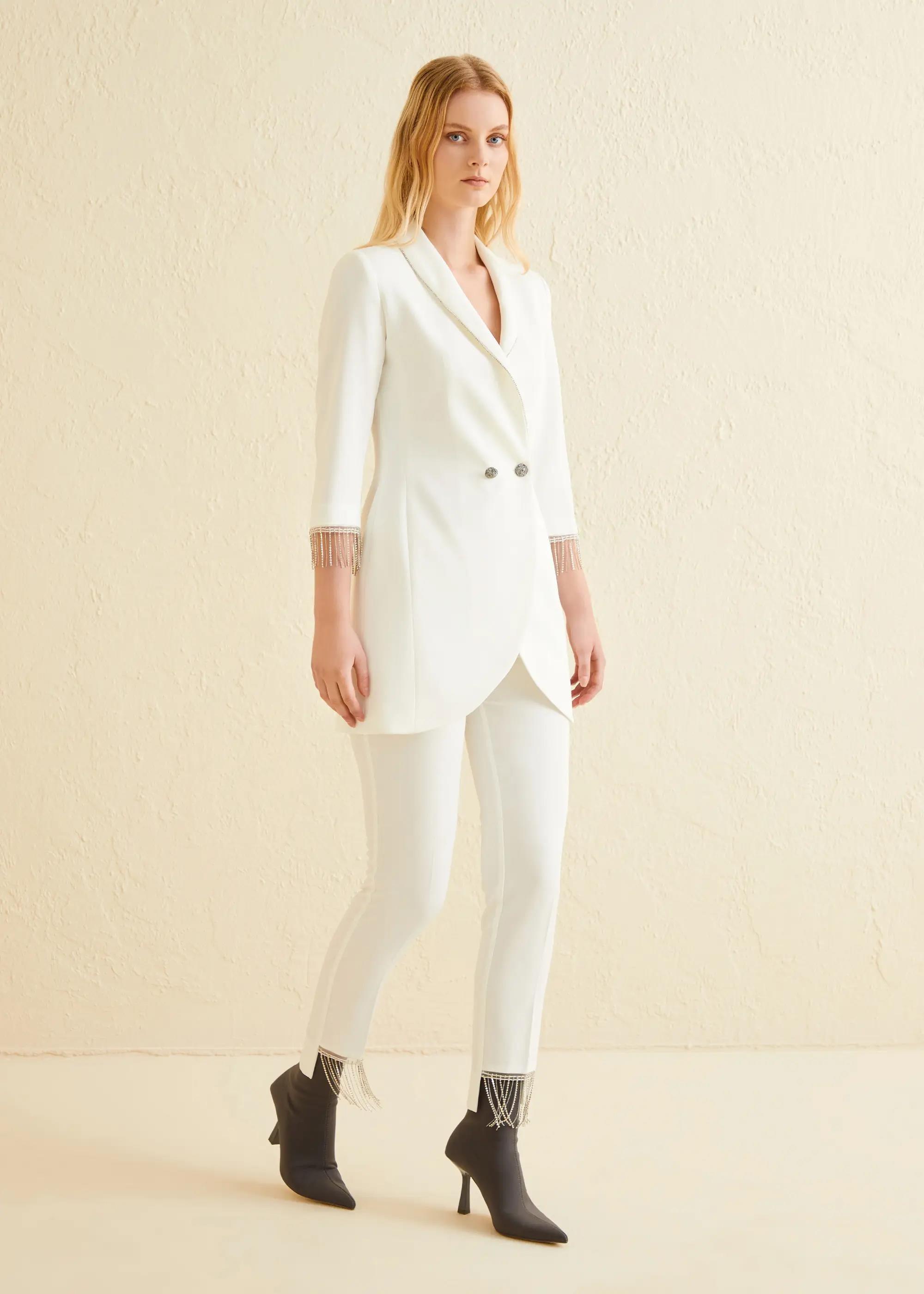 Garni Taş Detaylı Dar Paça Kadın Pantolon - Eser Giyim