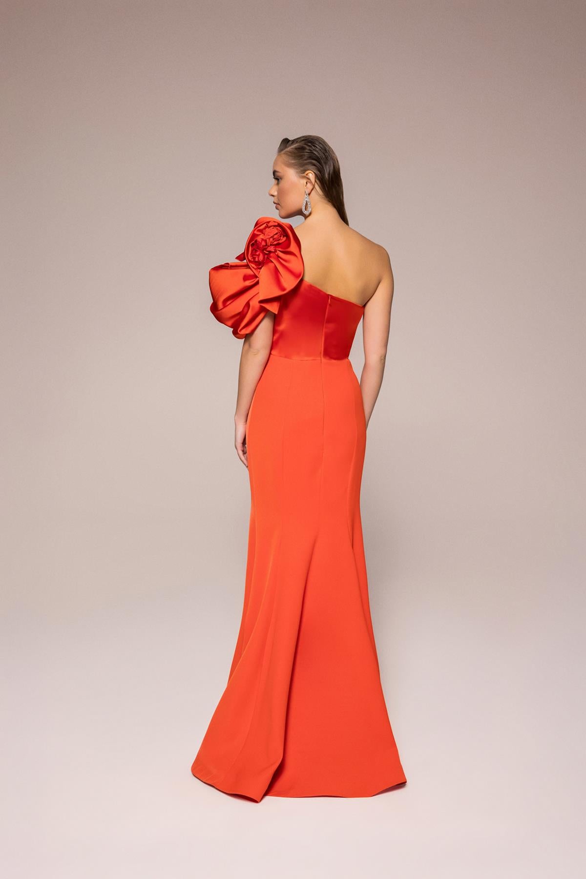 One Shoulder Flower Detailed Fish Evening Dress