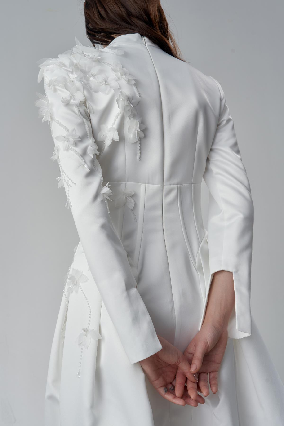 Tek Yan Komple Kabartma Çiçek Elbise - Eser Giyim