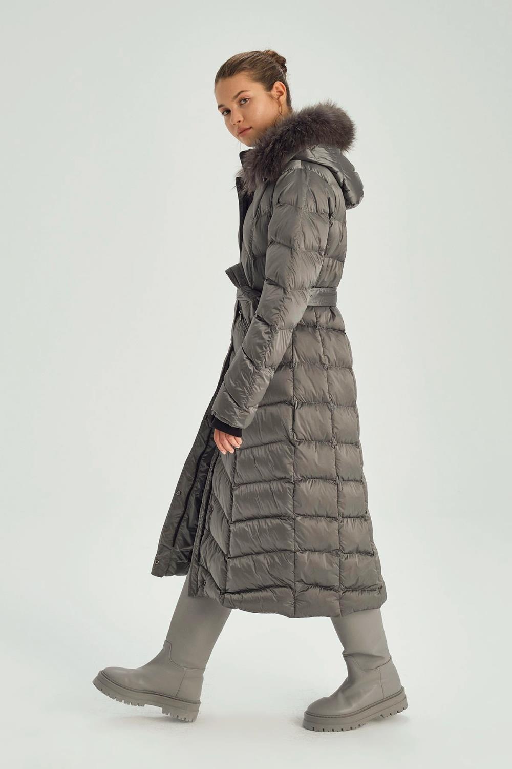 Kapüşonlu Kürklü Şişme Kadın Kaban