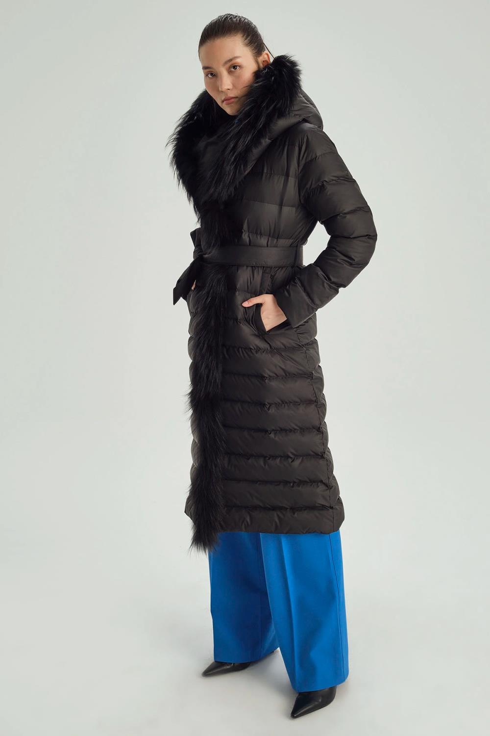 Milano Kapüşonlu Kürklü Kuşaklı Şişme Kadın Kaban