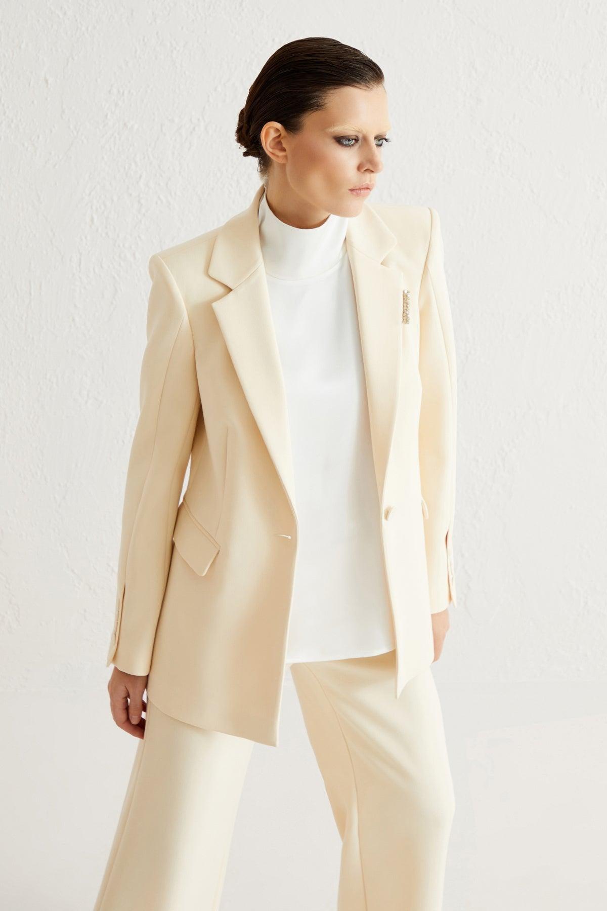 Yakası Taşlı Blazer Kadın Ceket - Eser Giyim