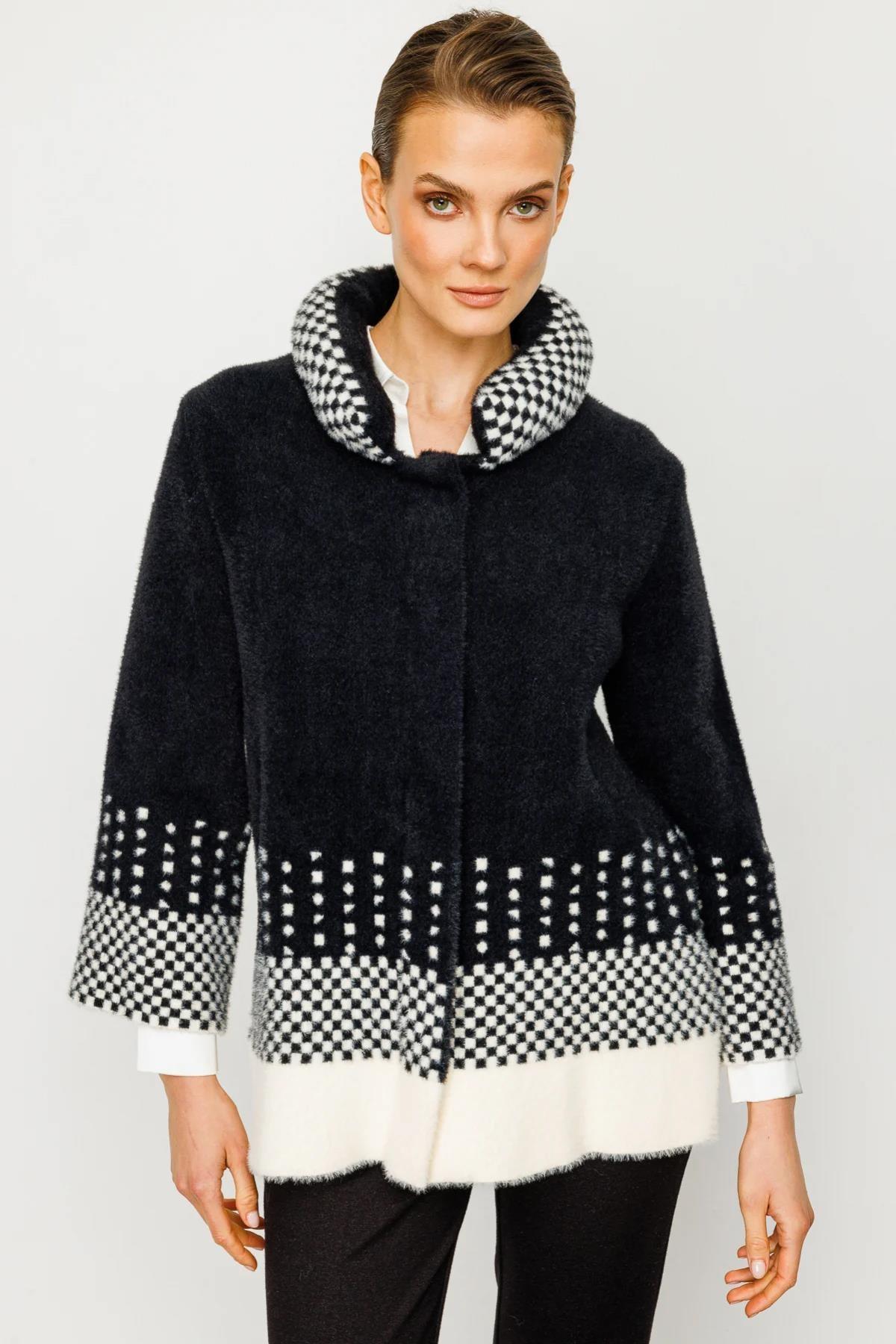 Yakası ve Etek Ucu Damalı Kadın Hırka - Eser Giyim