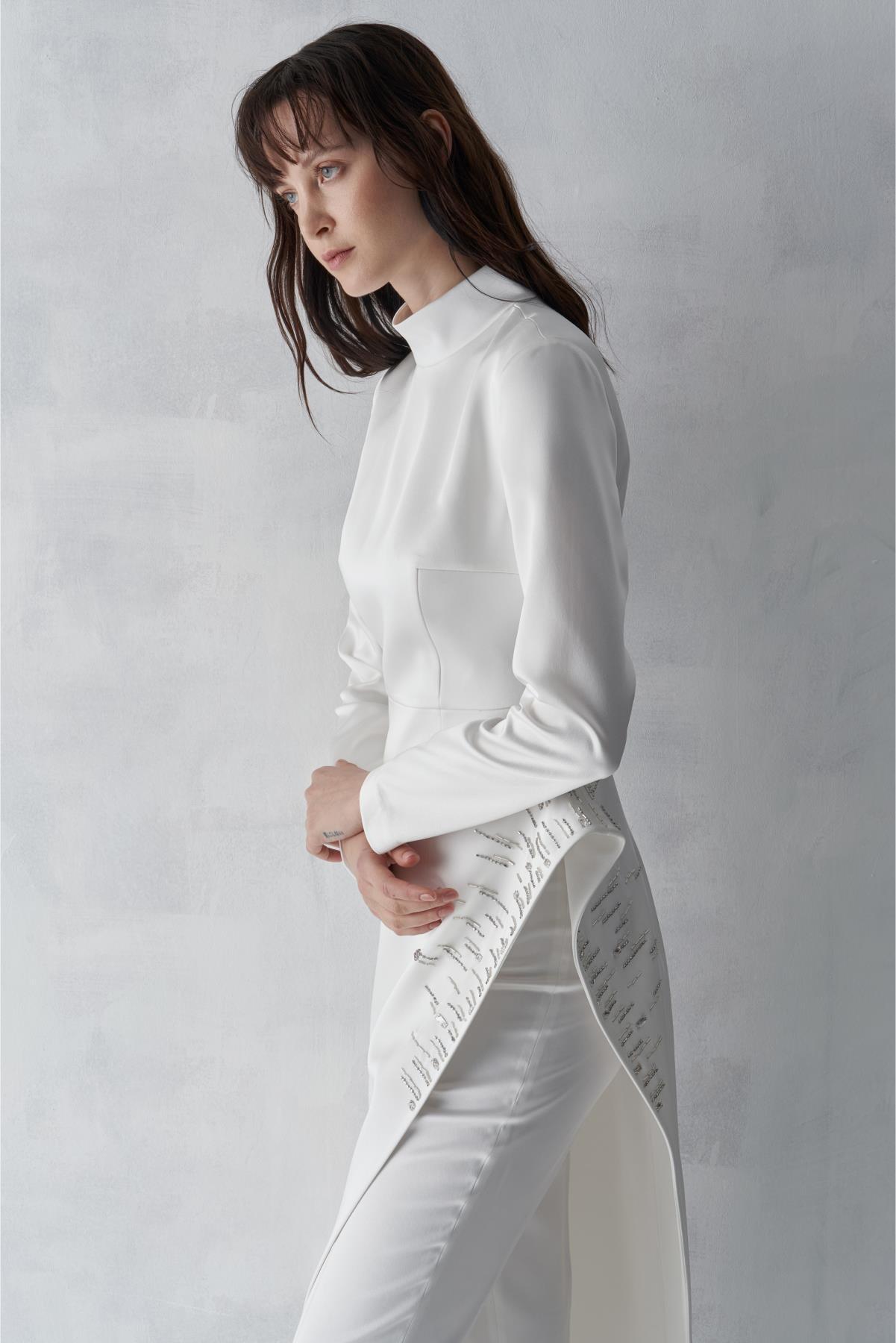 Yan Taşlı Oval Yırtmaç Pantolonlu Takım - Eser Giyim