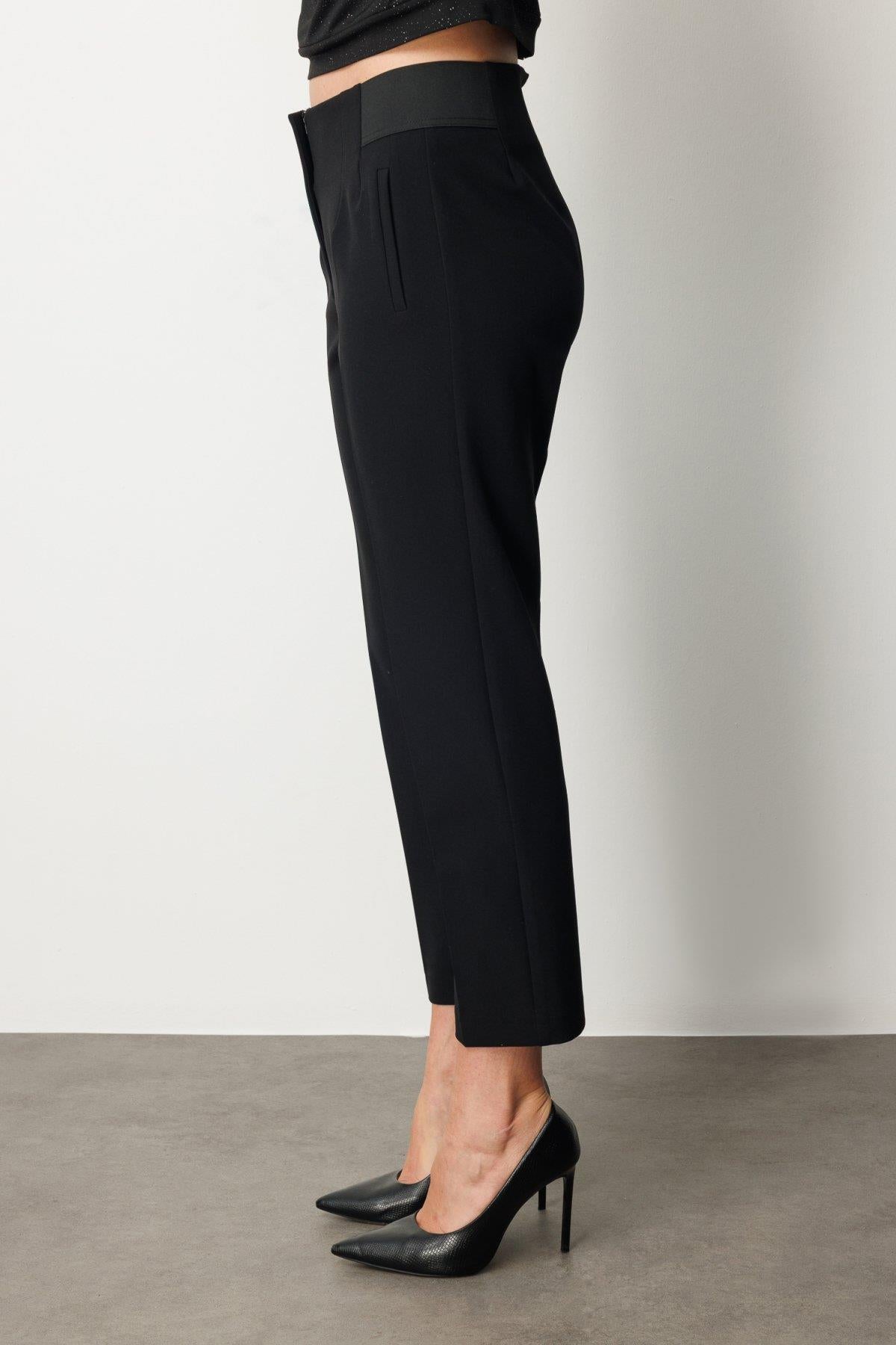 Beli Kalın Lastikli Dar Paça Pantolon