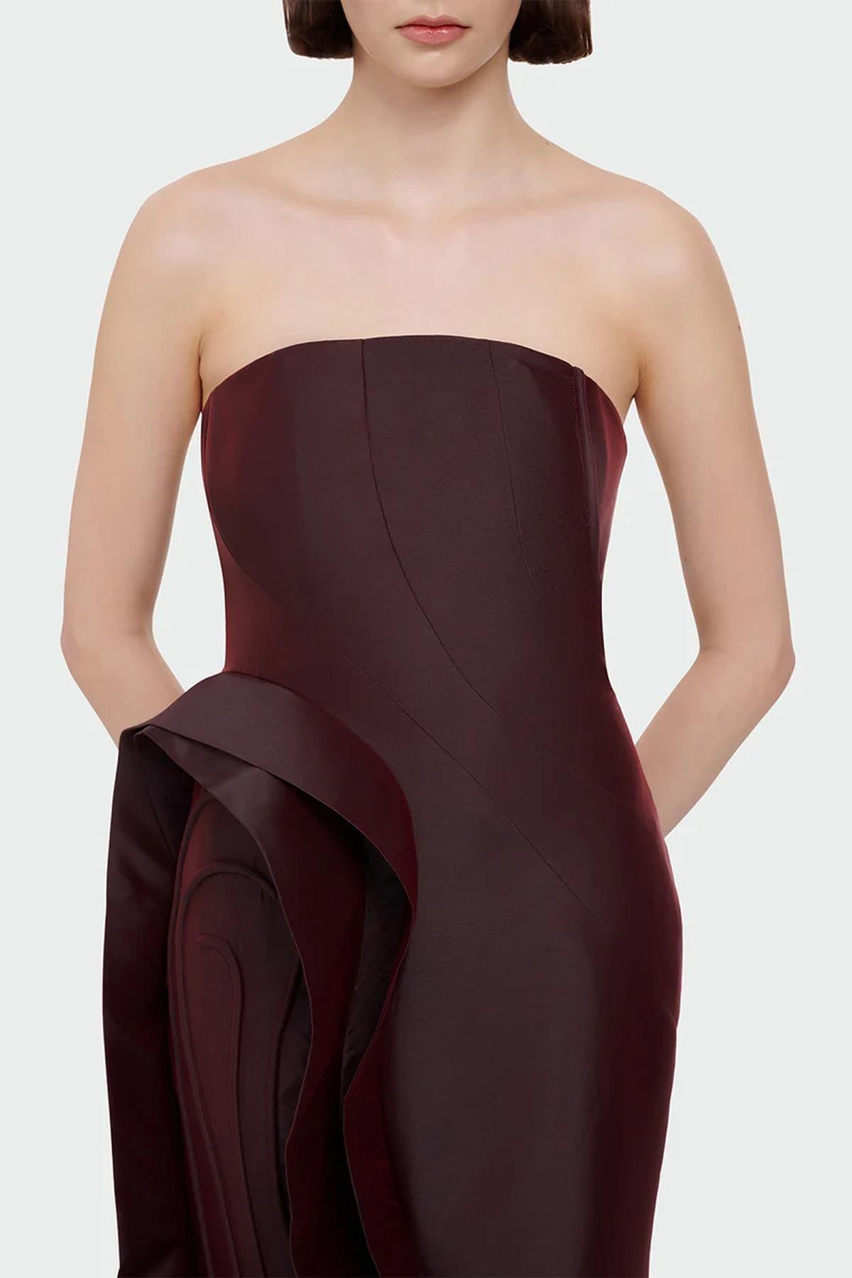 Straplez Volan Detaylı Uzun Abiye Elbise