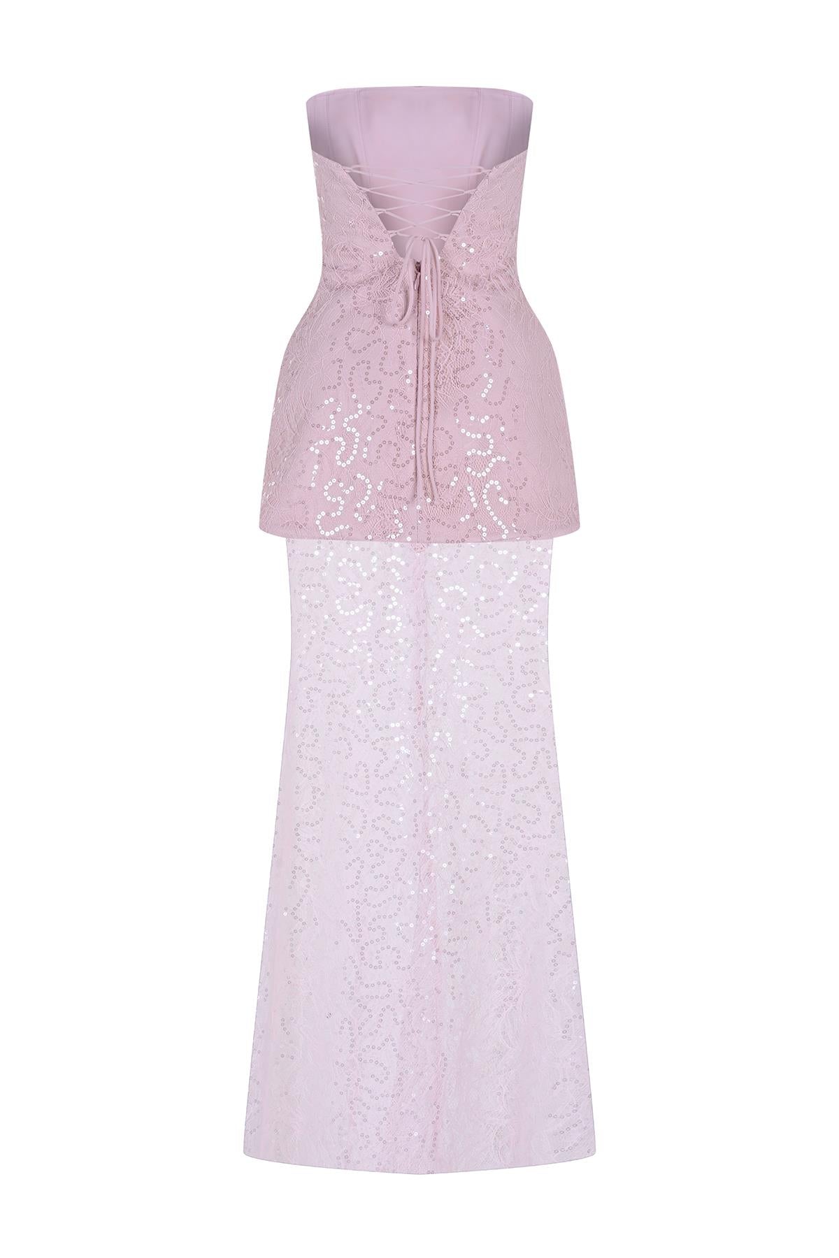 فستان سهرة بدون حمالات مزين بالأحجار والترتر