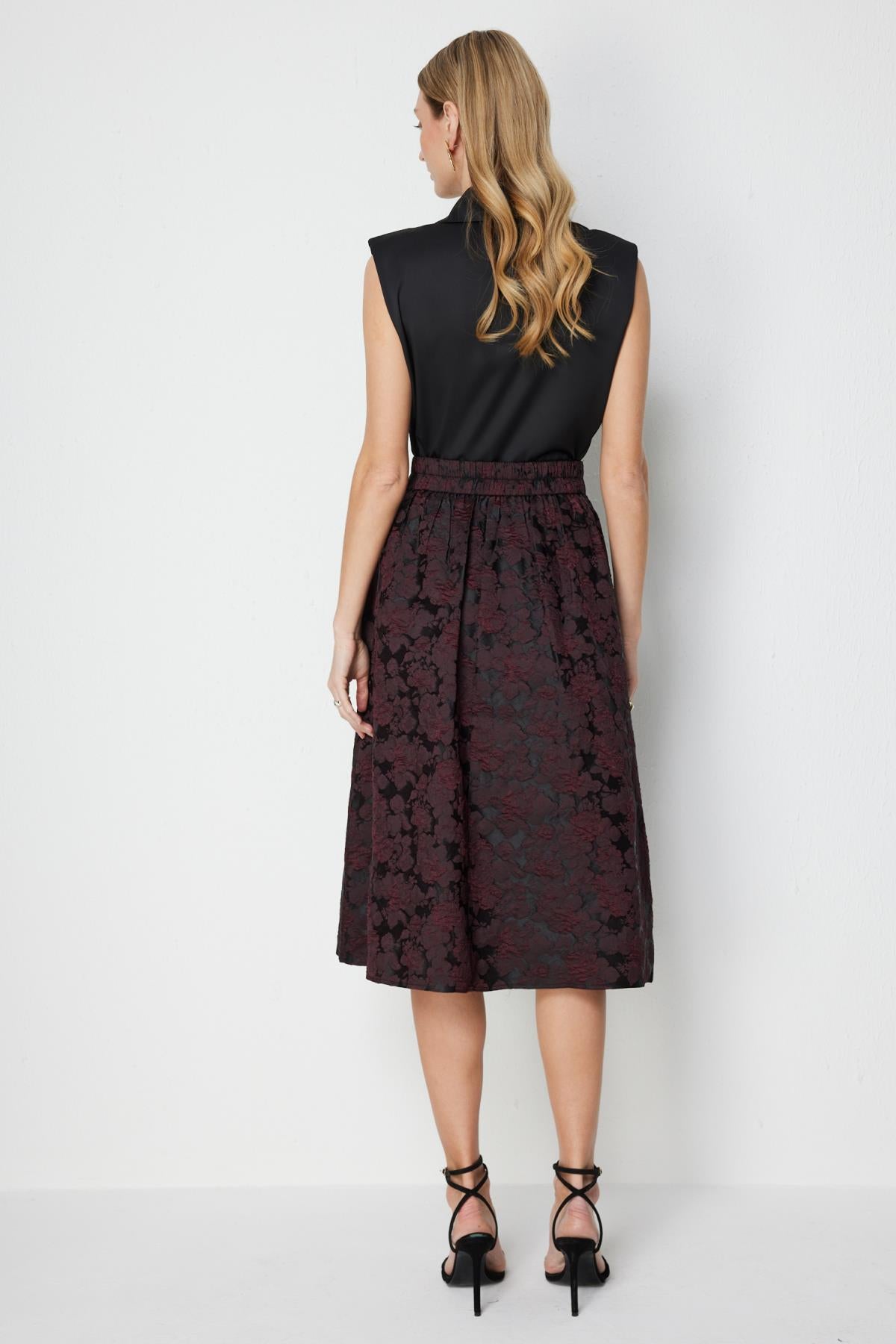 Çiçek Desenli Pileli Midi Etek