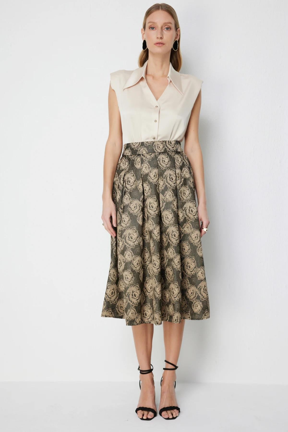 Çiçek Desenli Pileli Midi Etek