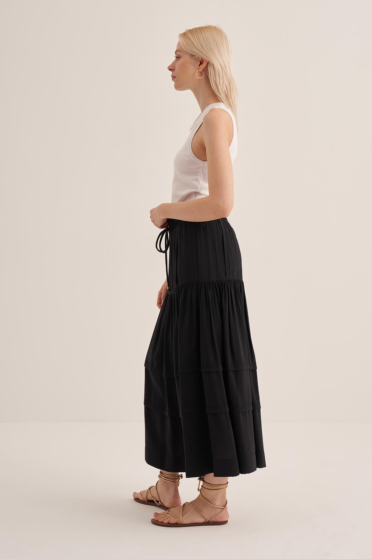Elastic Waist Layered Skirt