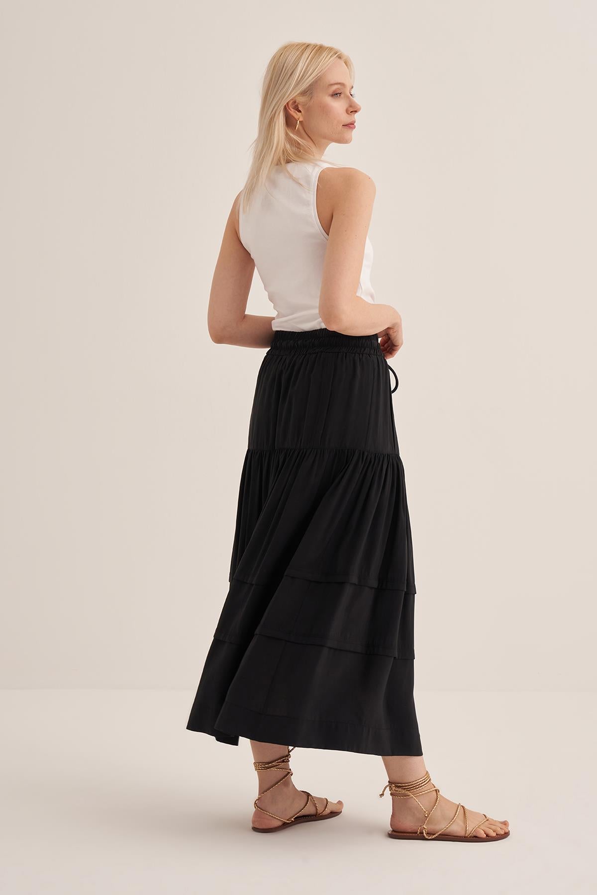 Elastic Waist Layered Skirt