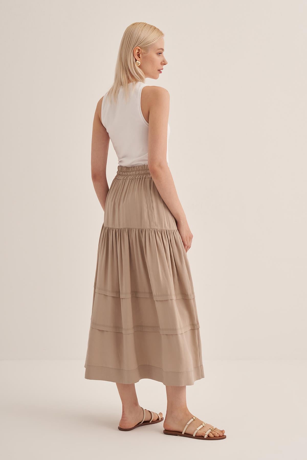 Elastic Waist Layered Skirt