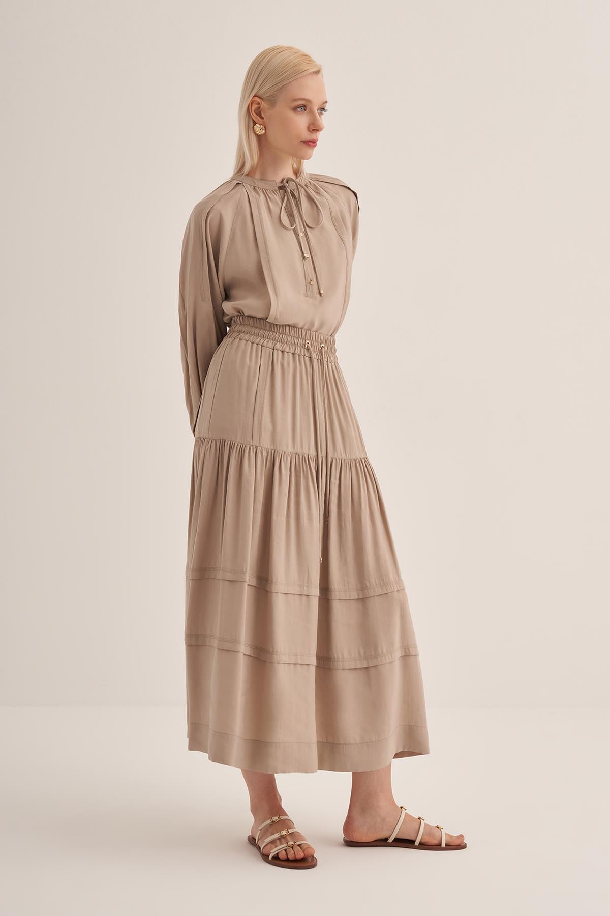 Elastic Waist Layered Skirt