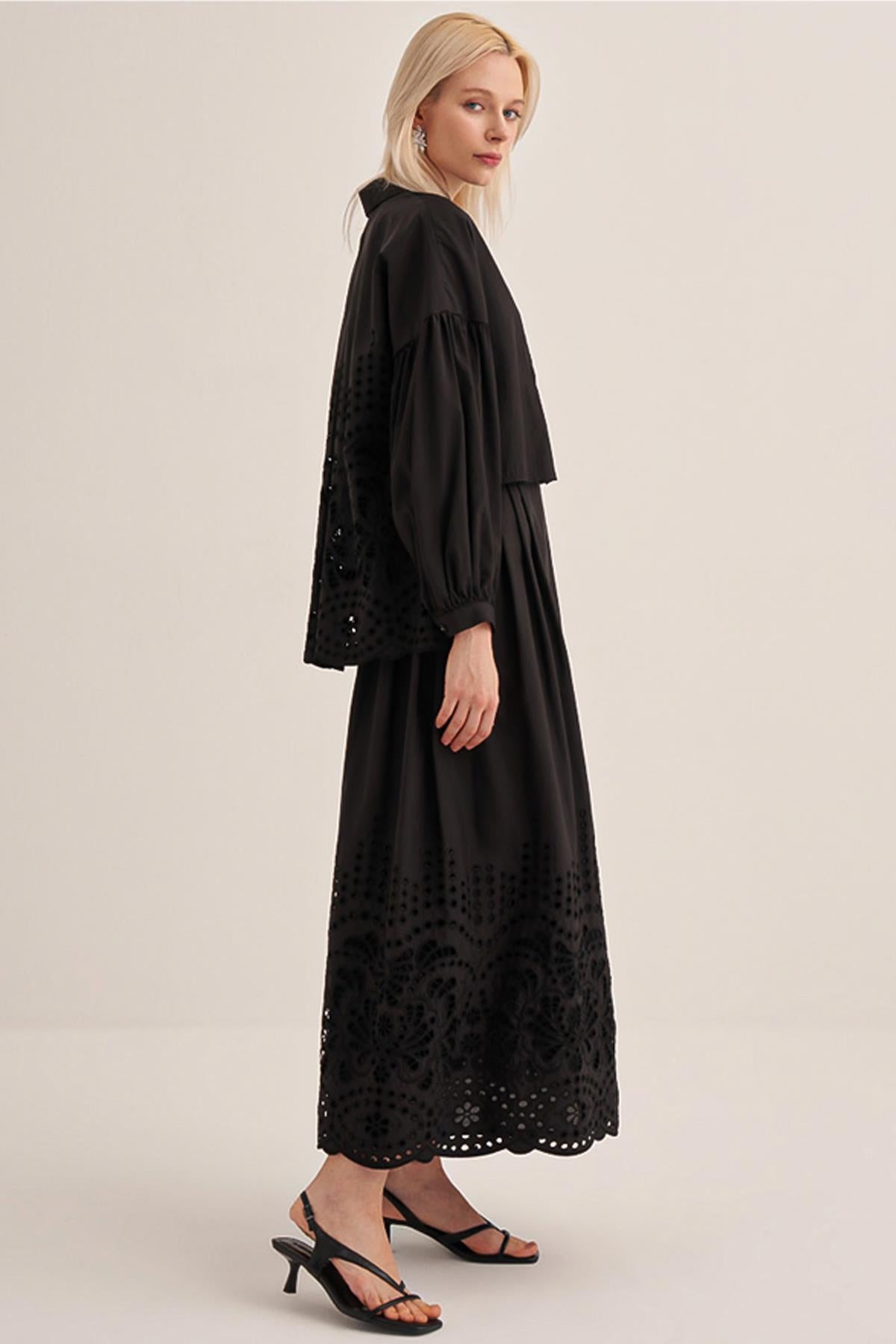 Embroidered Long Skirt