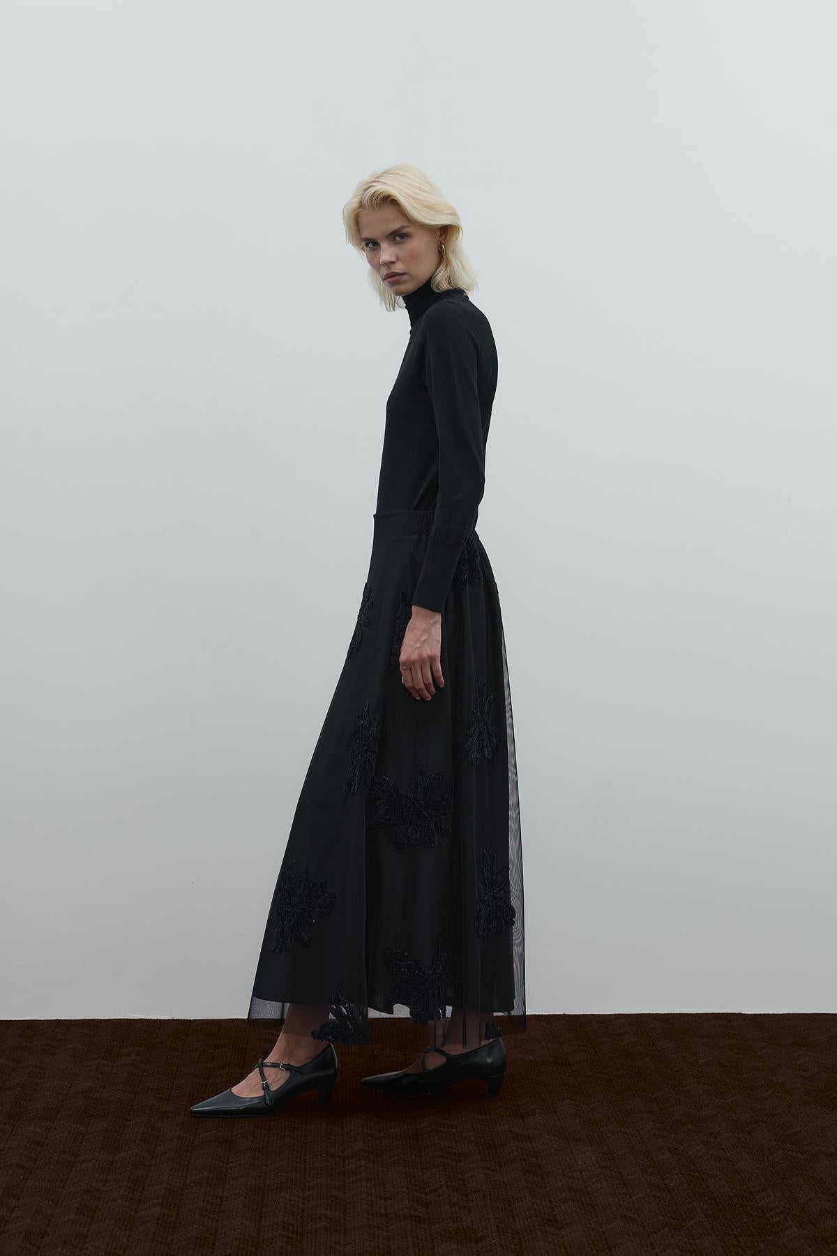 Velvet Embroidered Patterned Tulle Skirt