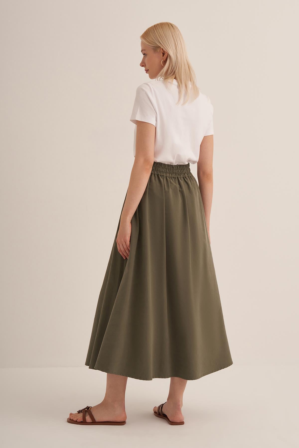 Side Pleated Elastic Waist Skirt