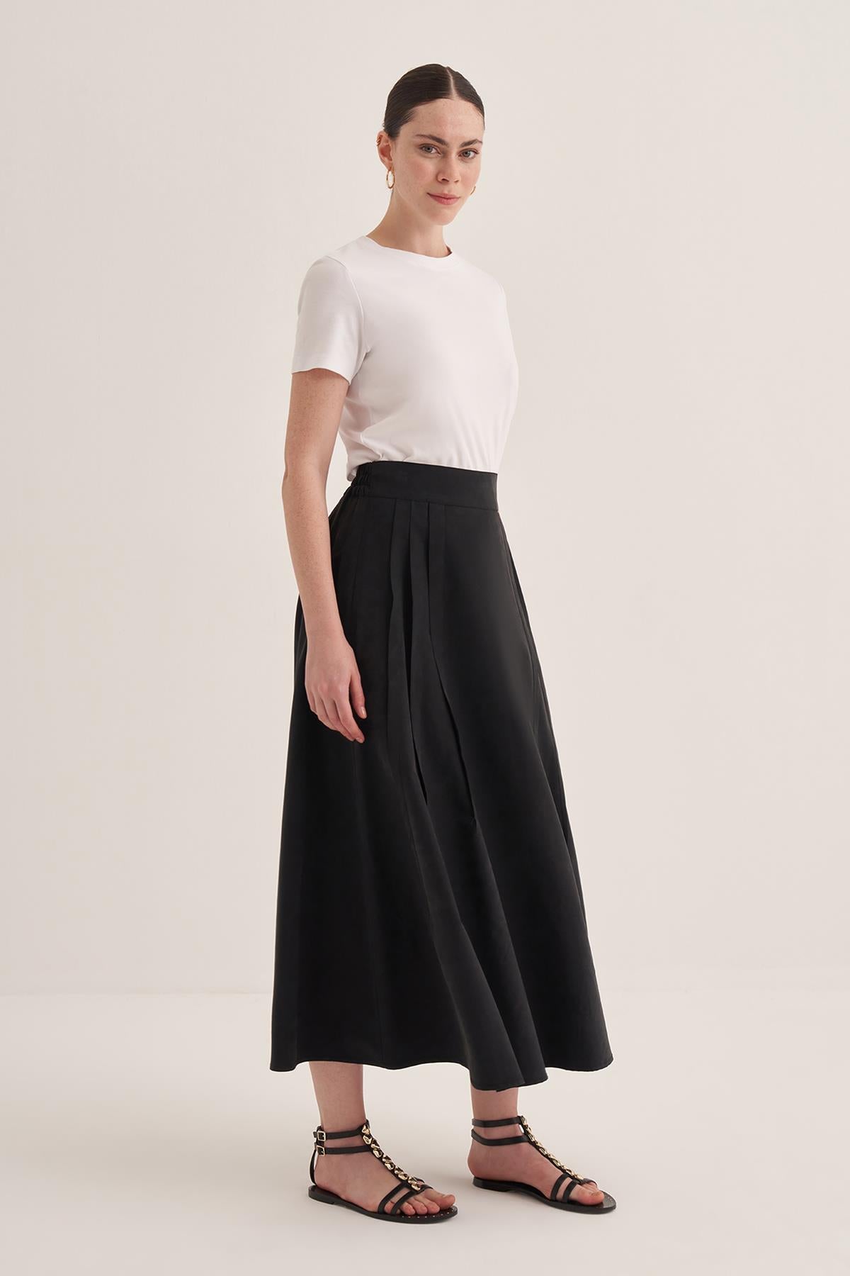 Side Pleated Elastic Waist Skirt
