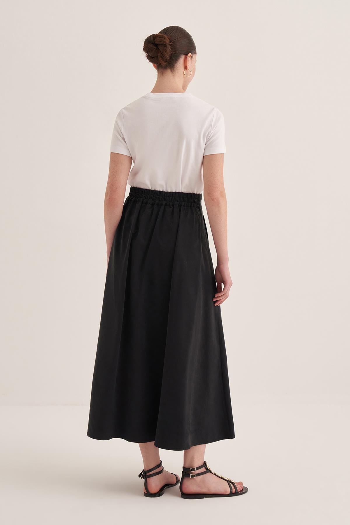 Side Pleated Elastic Waist Skirt