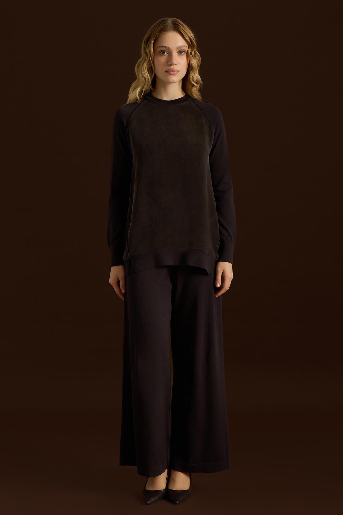 تونيك من الكوبرو المحبوك بأكمام 