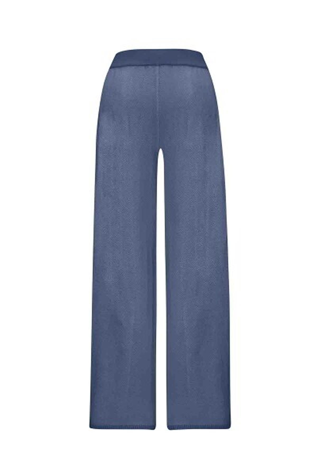 Relaxed Cut Wide Leg Trousers