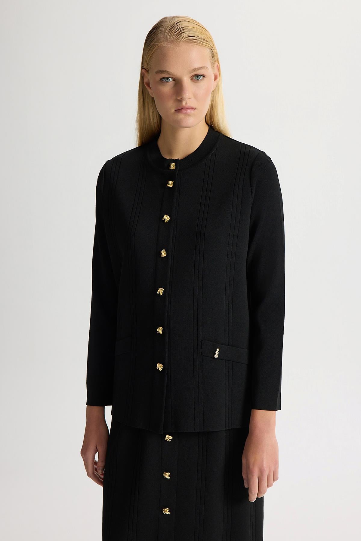 Önden Düğmeli Klasik Triko Ceket