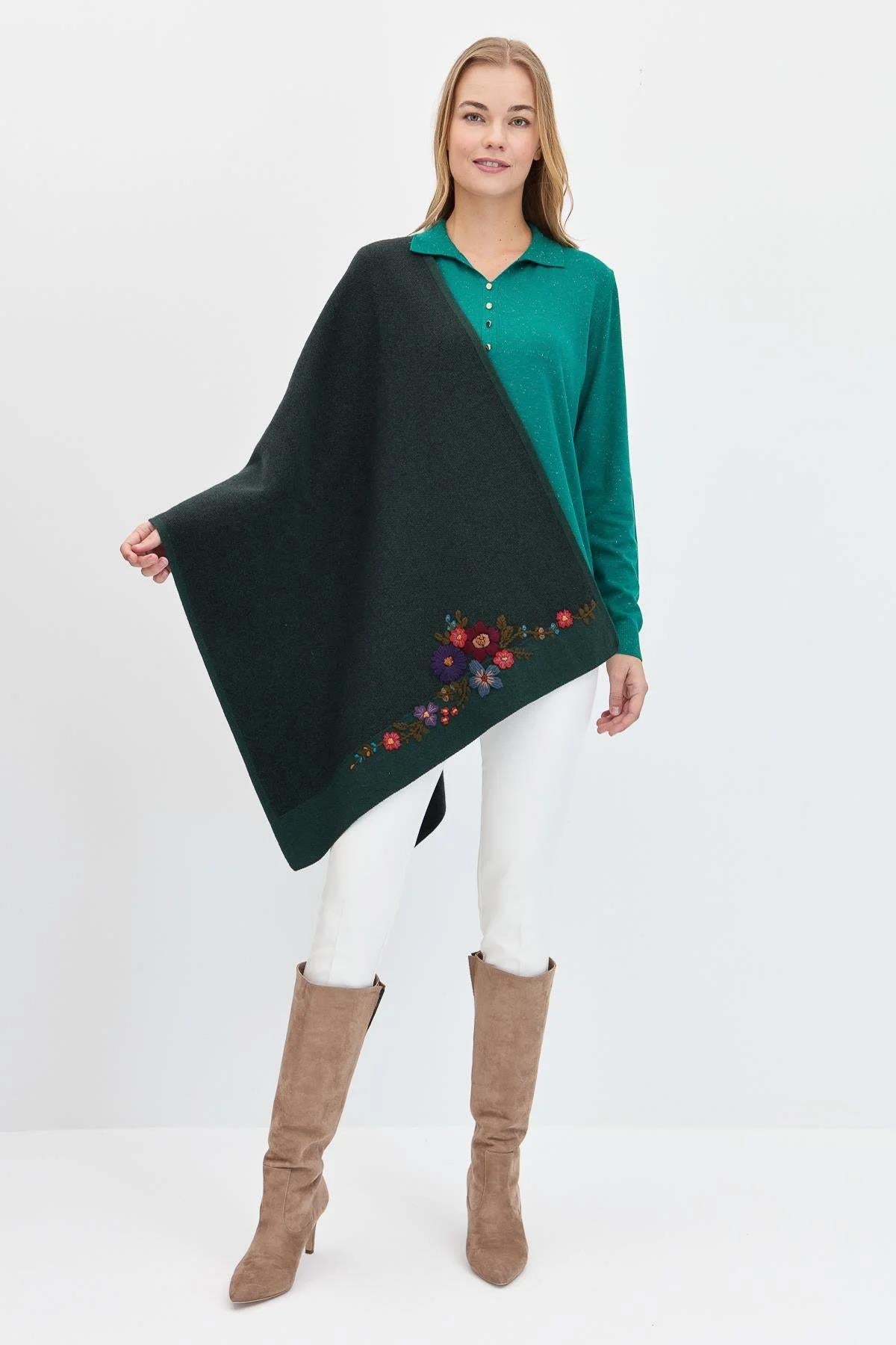 Çiçek İşlemeli Triko Şal